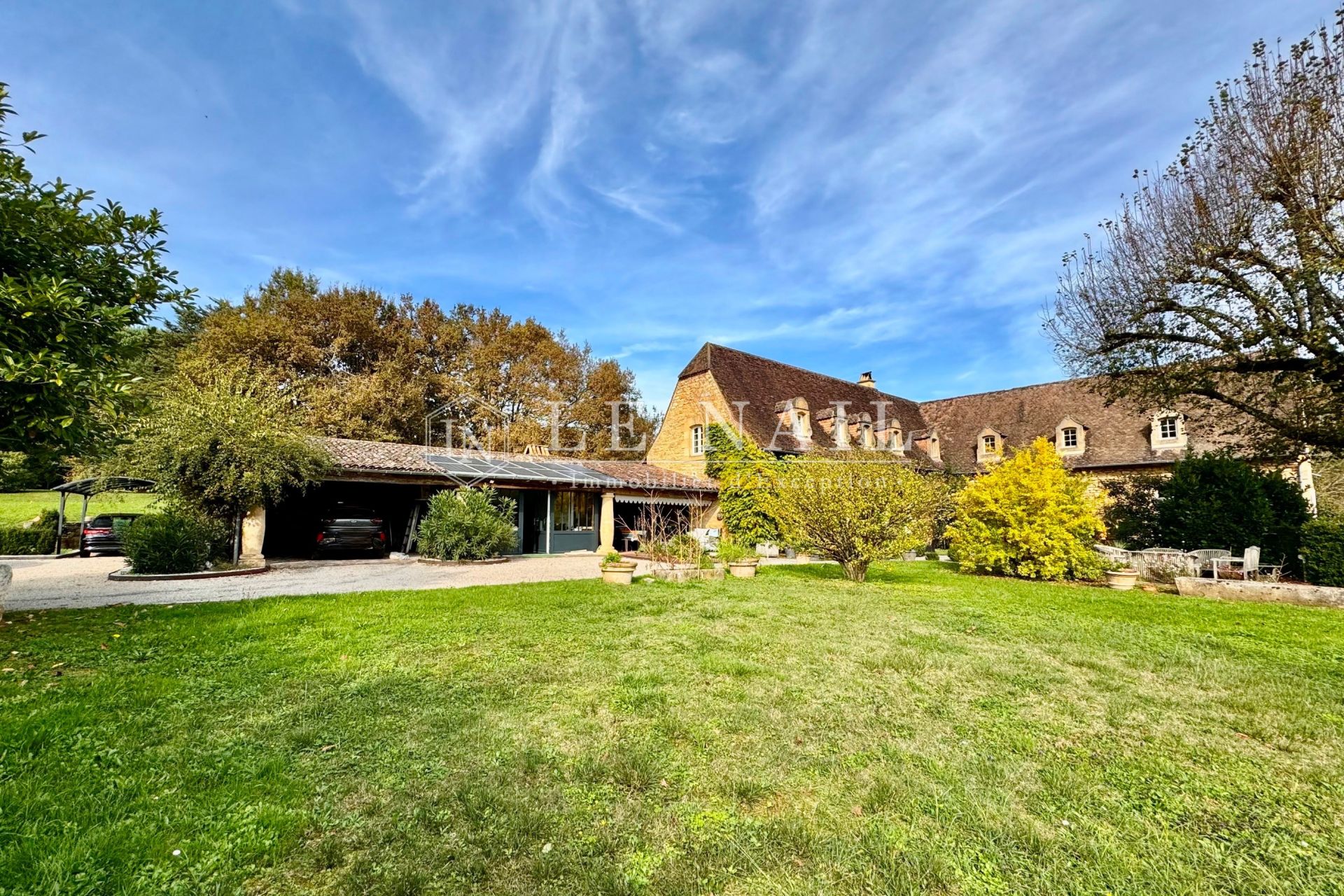 property 8 rooms for sale on Sarlat la caneda (24200)