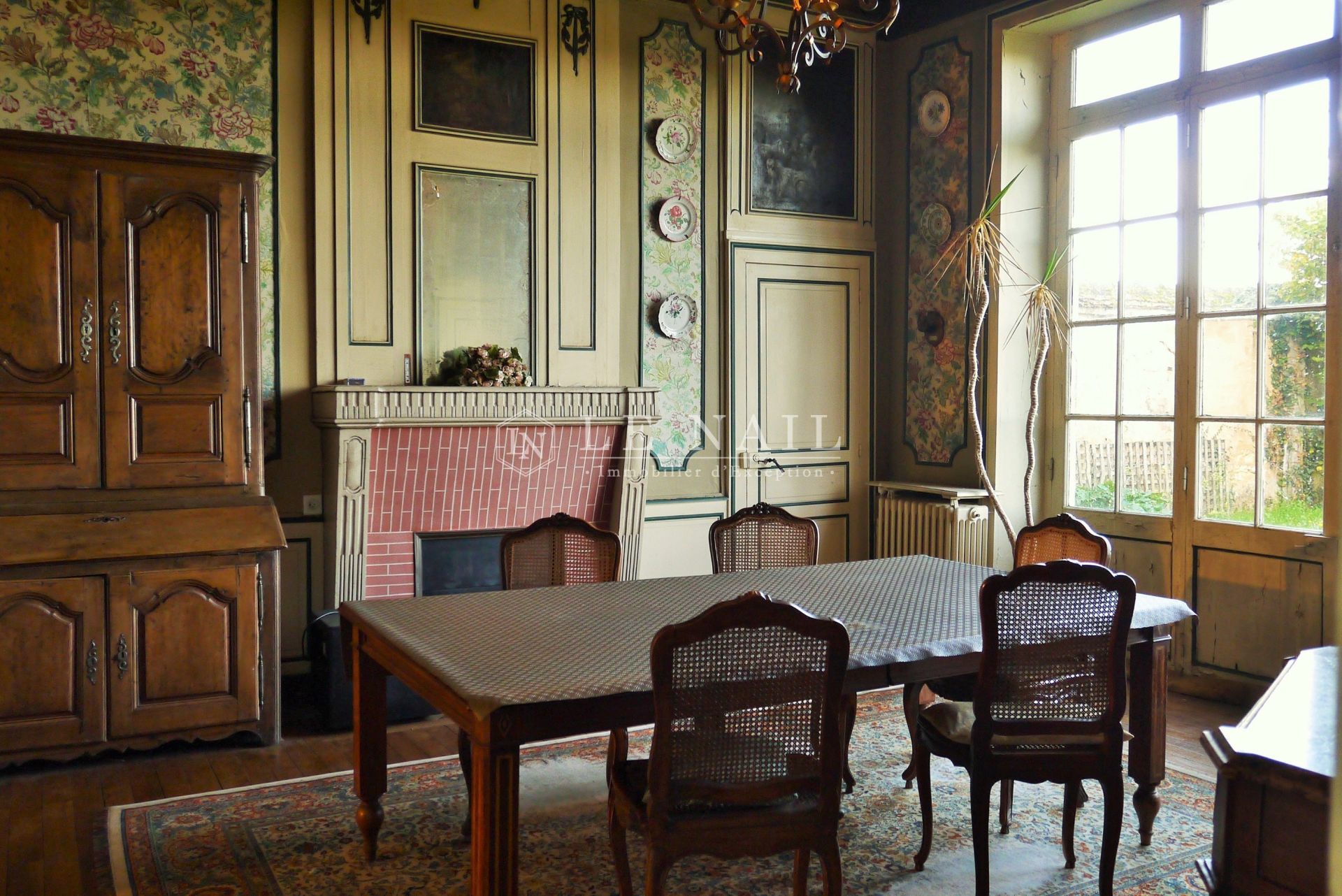 maison bourgeoise 15 pièces en vente à CHATEAUROUX (36000)