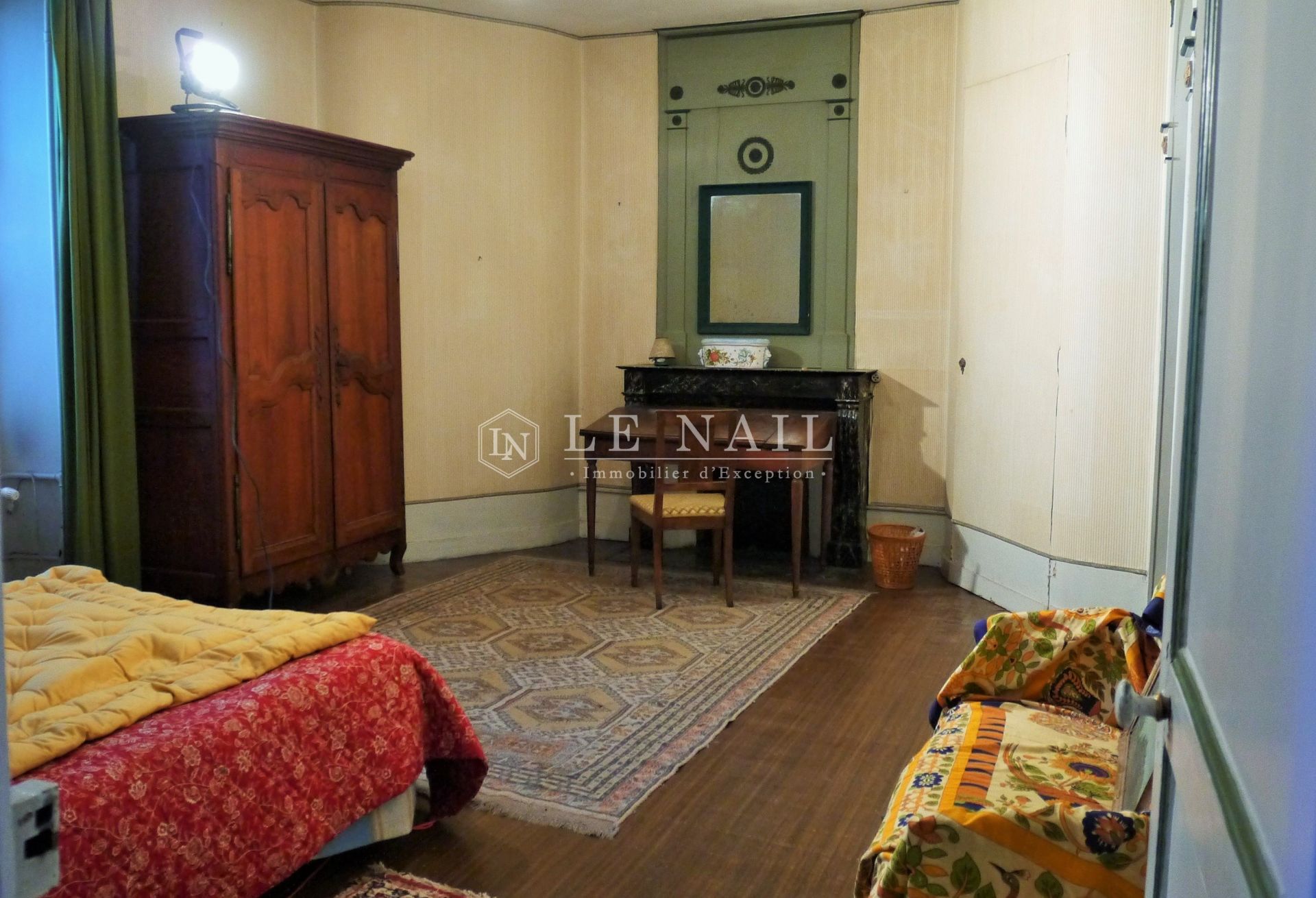 maison bourgeoise 15 pièces en vente à CHATEAUROUX (36000)