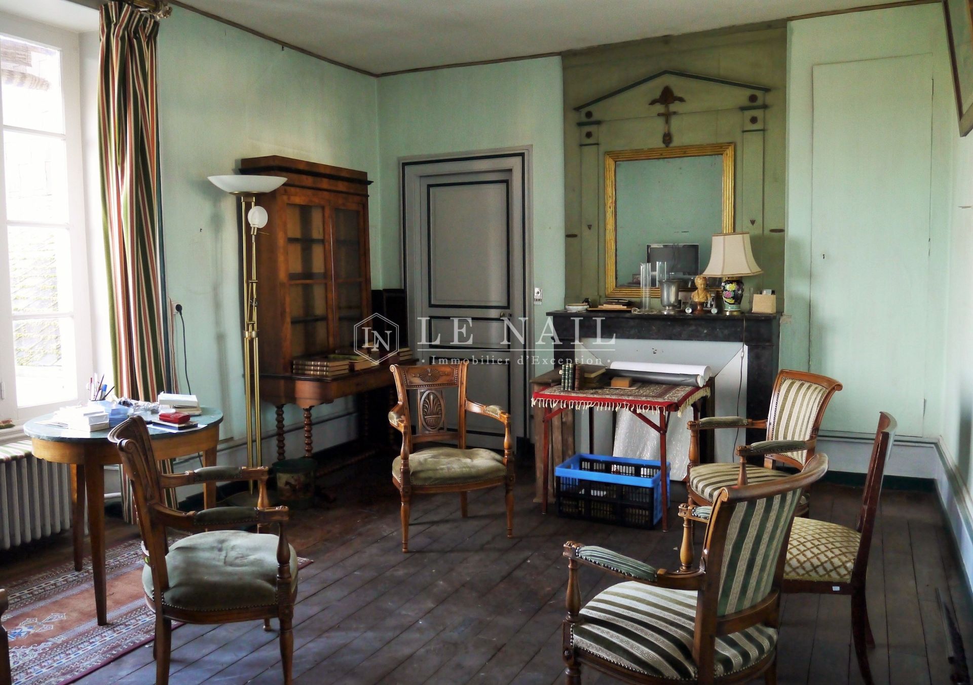 maison bourgeoise 15 pièces en vente à CHATEAUROUX (36000)