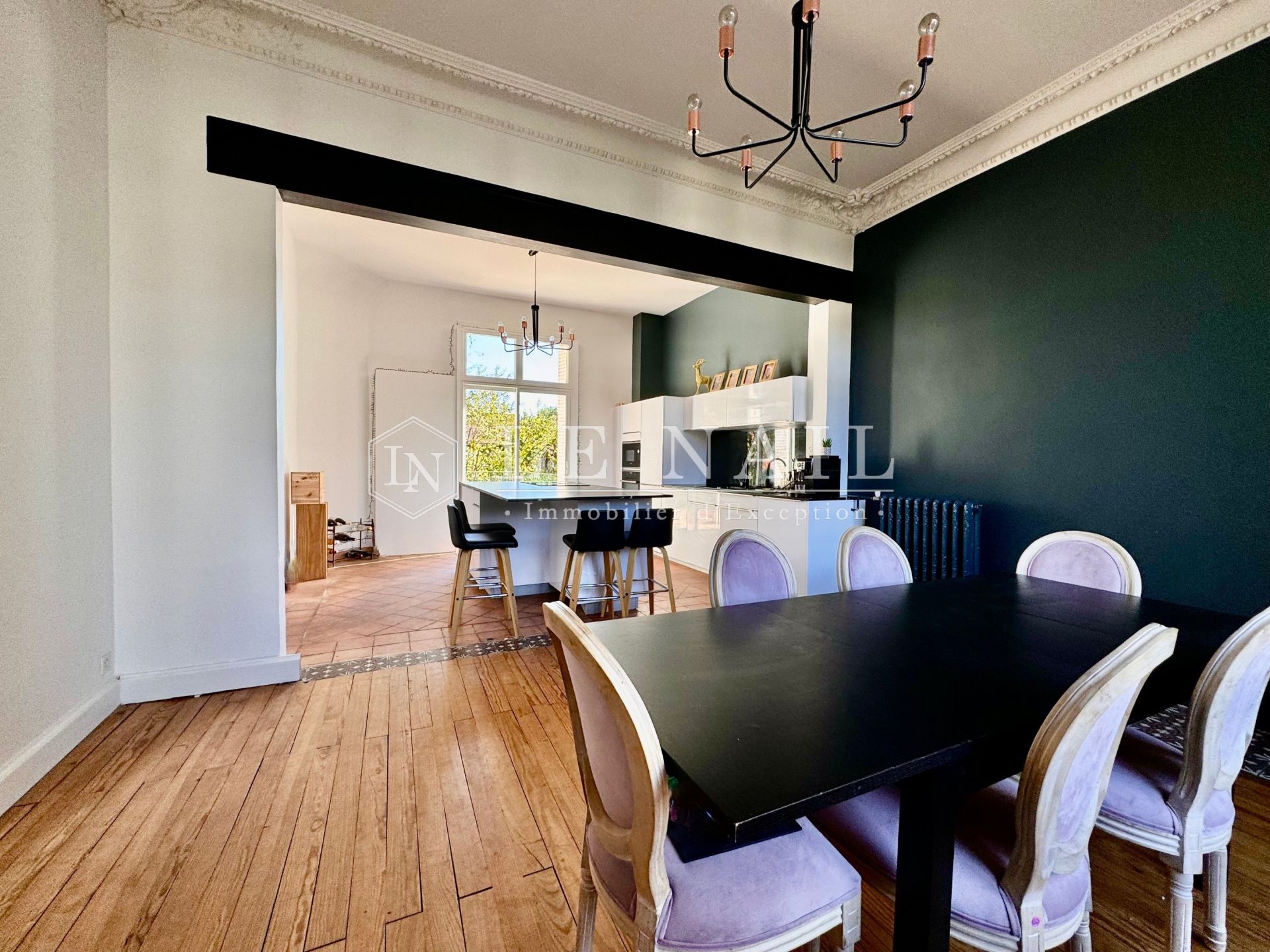 mansion (hôtel particulier) 9 rooms for sale on BERGERAC (24100)