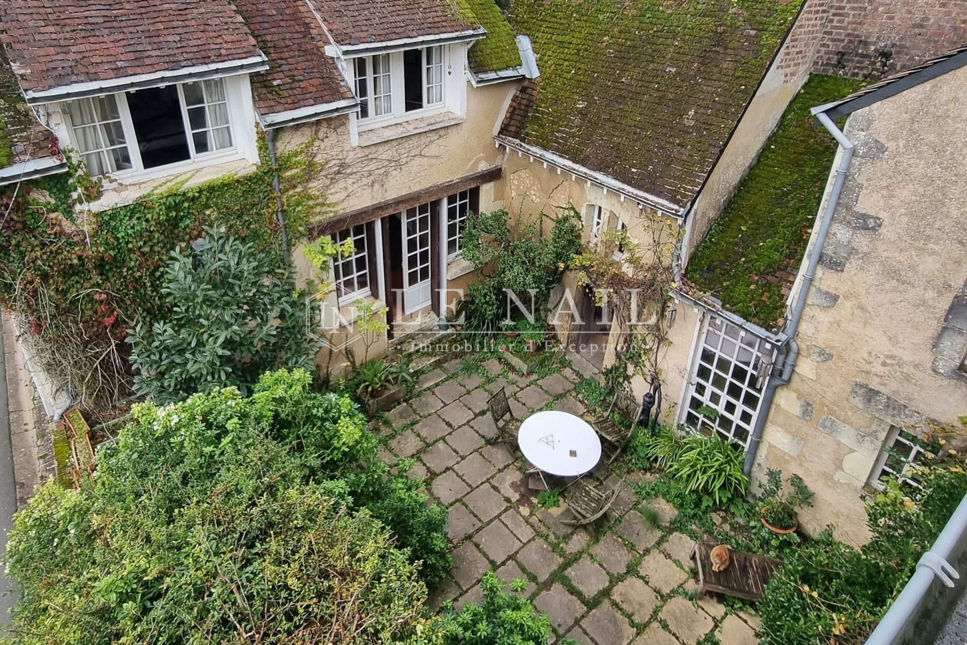 house 8 rooms for sale on MONTOIRE SUR LE LOIR (41800)