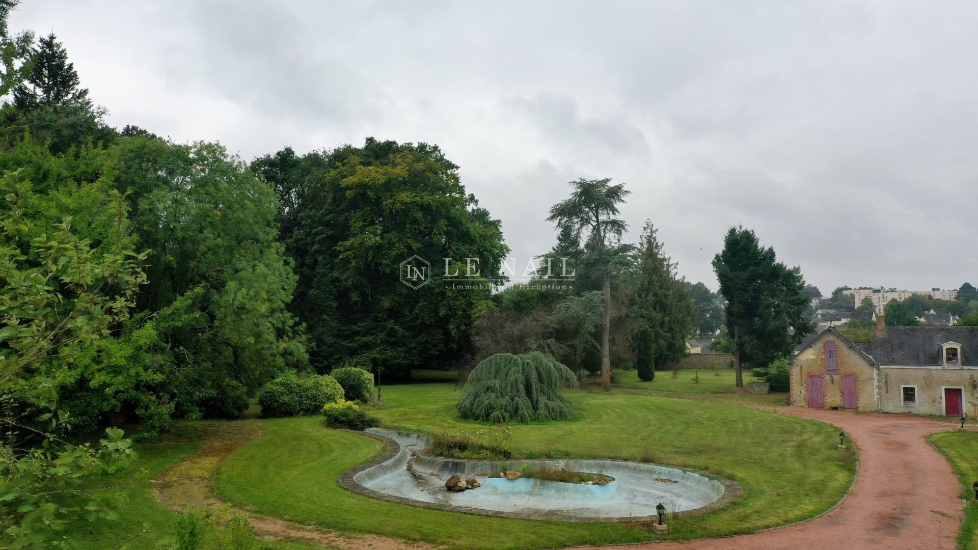 mansion (hôtel particulier) 13 rooms for sale on CHATEAU GONTIER SUR MAYENNE (53200)