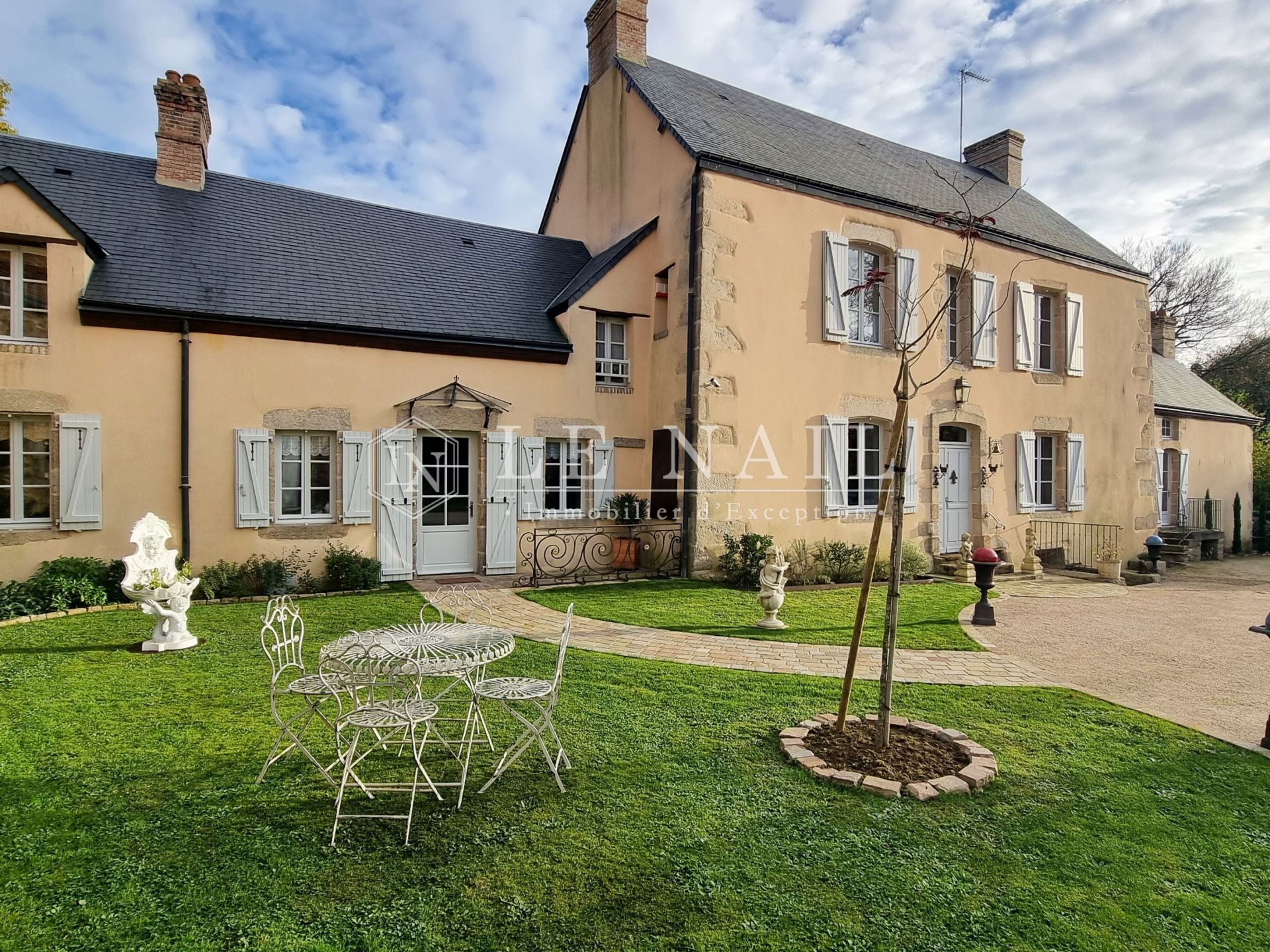 propriété 14 pièces en vente à ALENCON (61000)