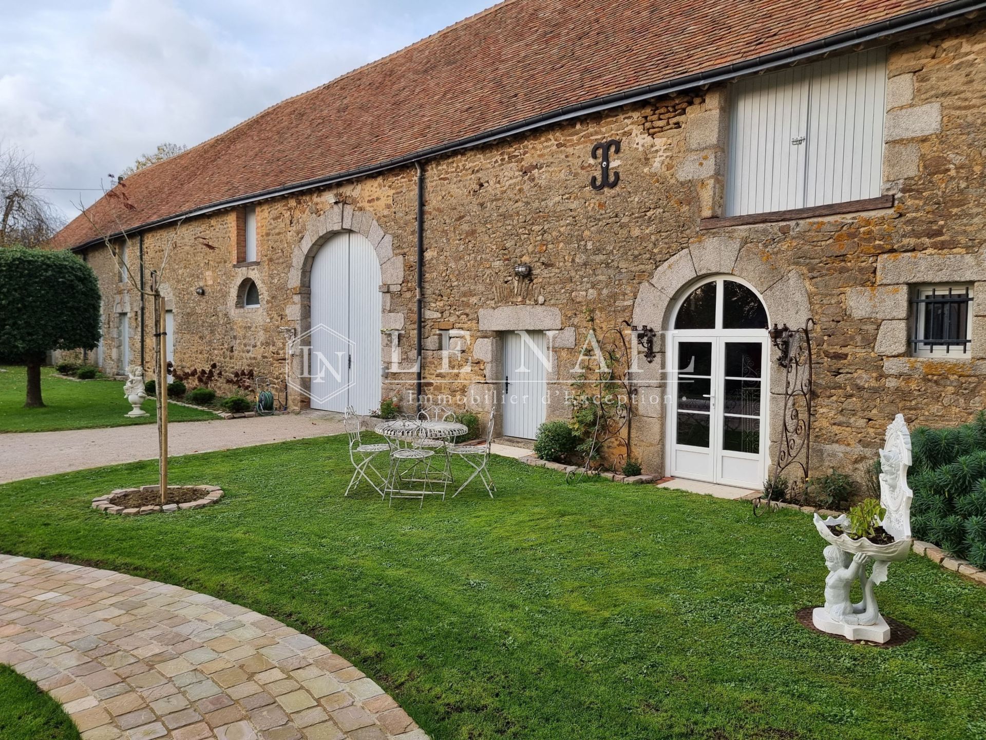 propriété 14 pièces en vente à ALENCON (61000)