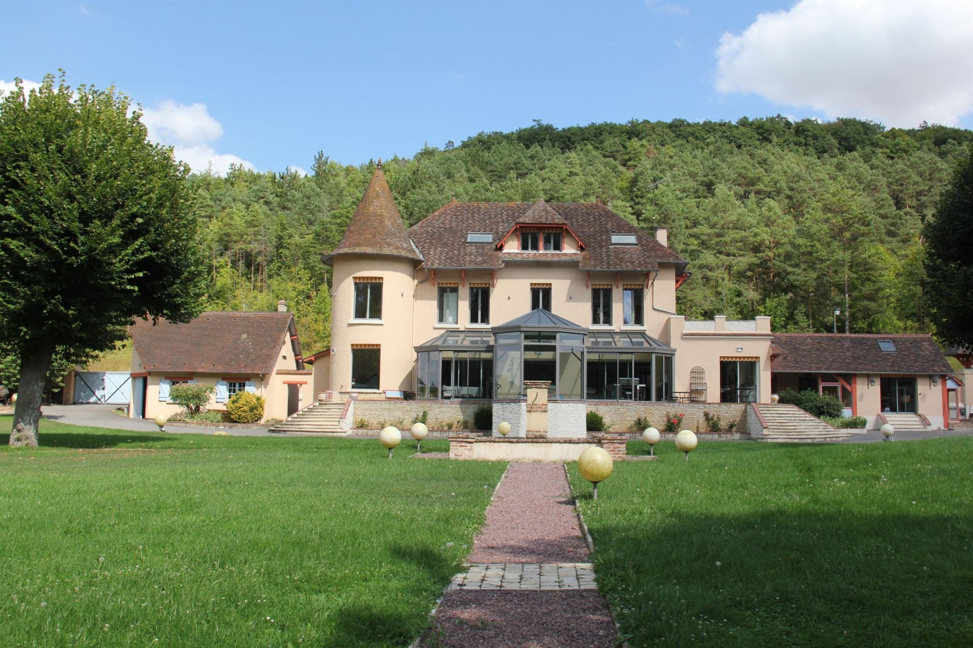 propriété 12 pièces en vente à ANET (28260)