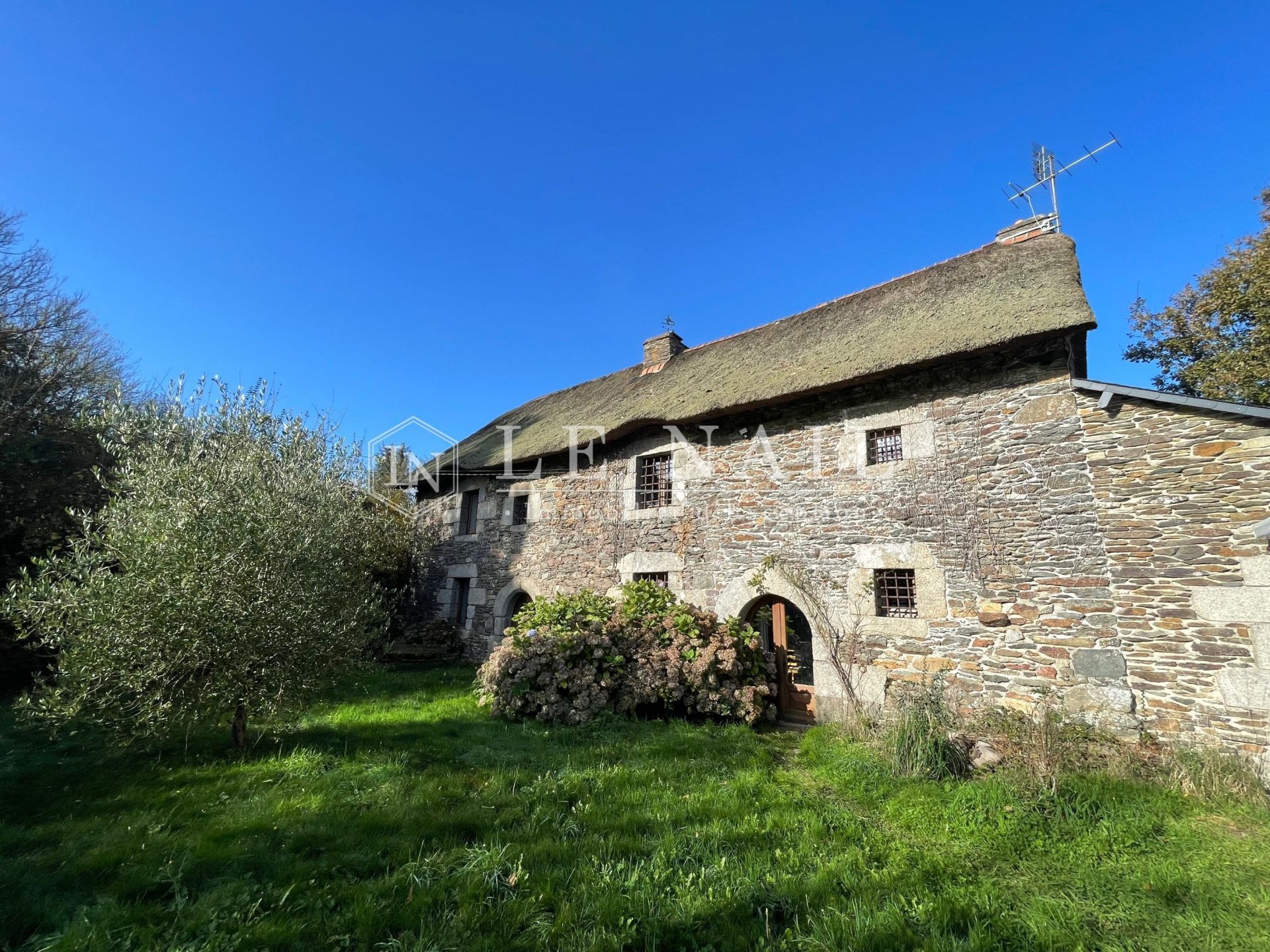 manoir 6 pièces en vente à QUINTIN (22800)