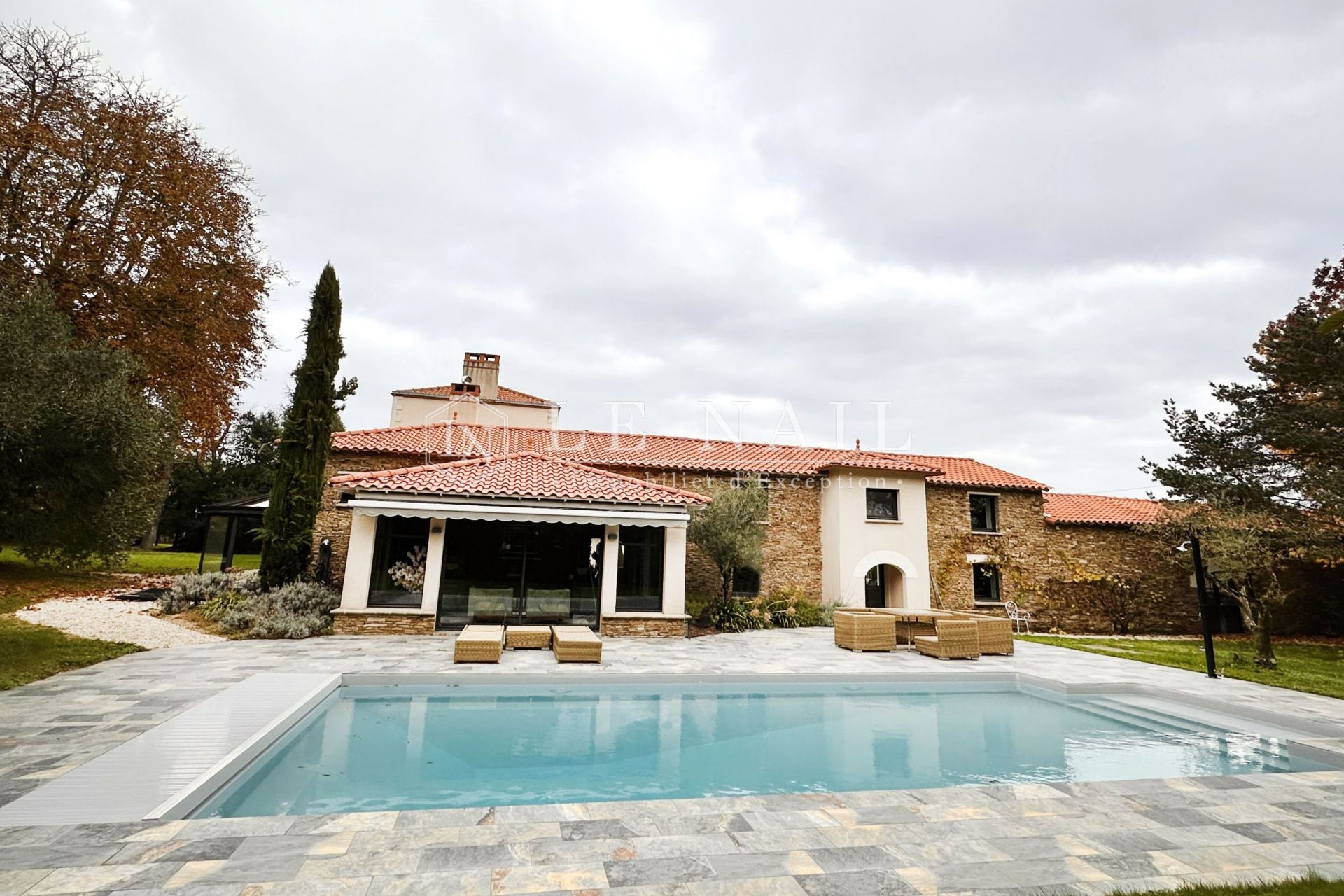 property 14 rooms for sale on LE LOROUX BOTTEREAU (44430)