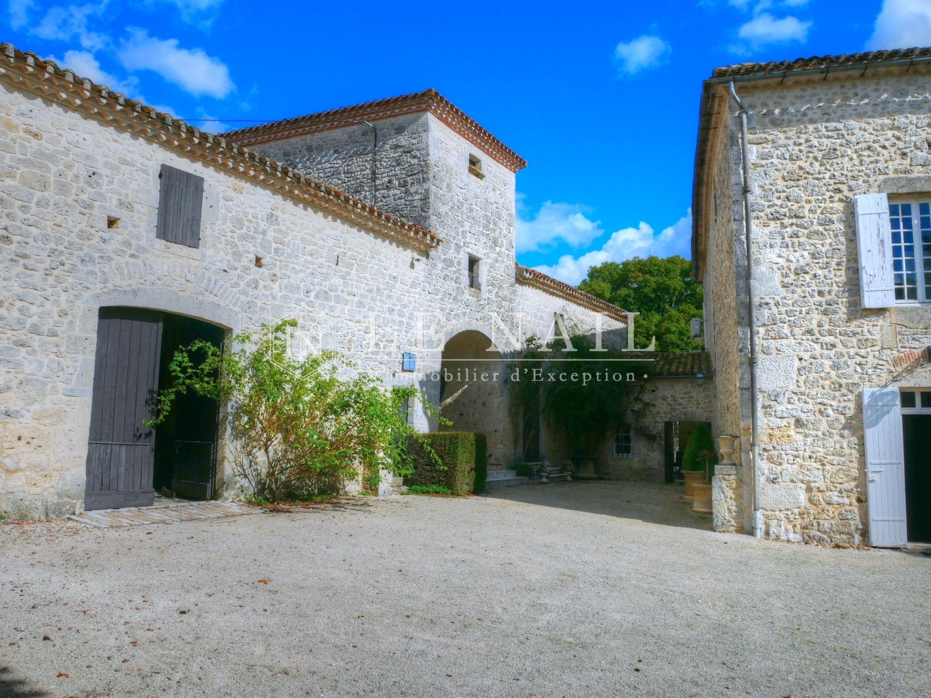 castle 12 rooms for sale on VILLENEUVE SUR LOT (47300)