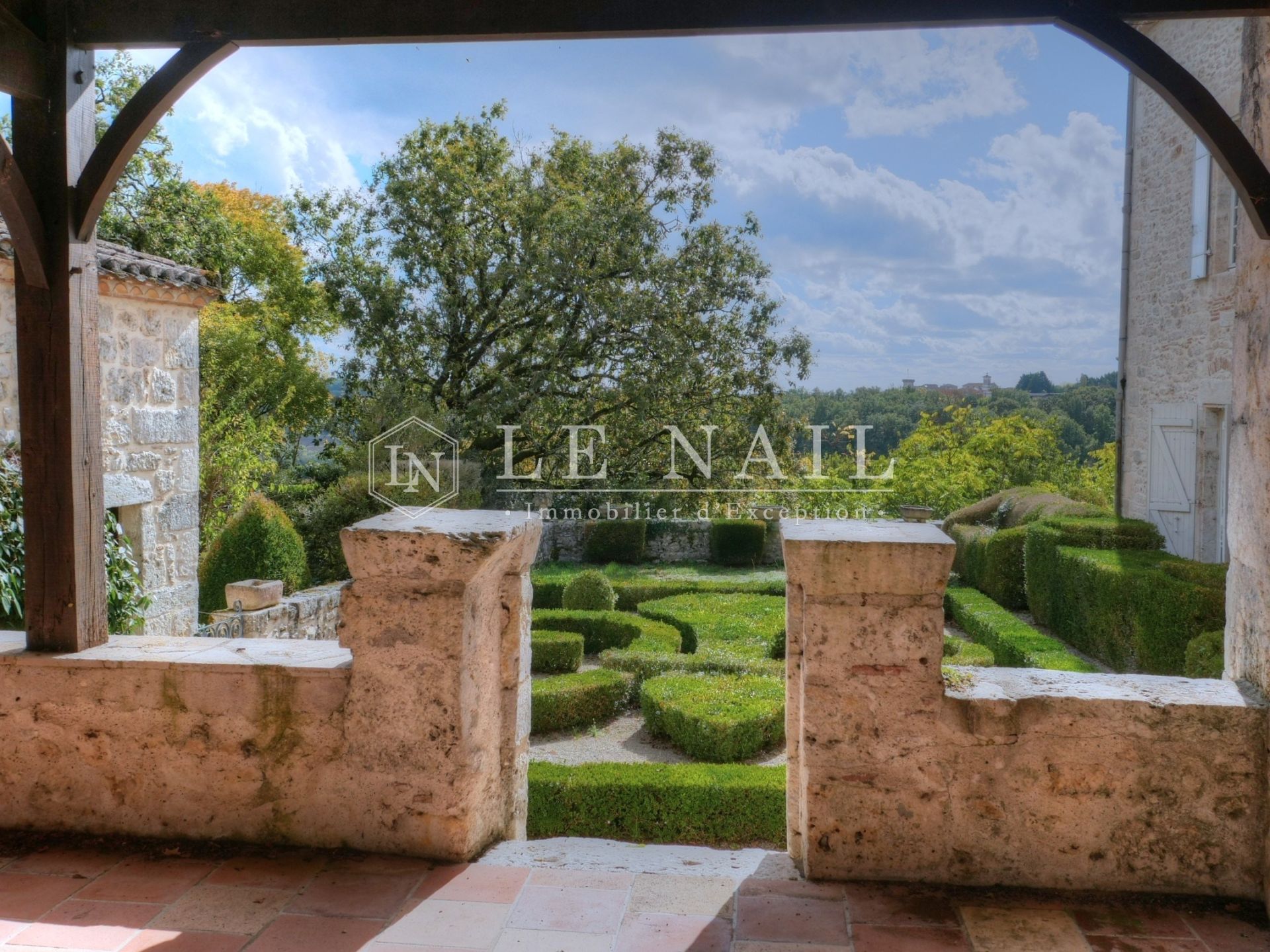 castle 12 rooms for sale on VILLENEUVE SUR LOT (47300)
