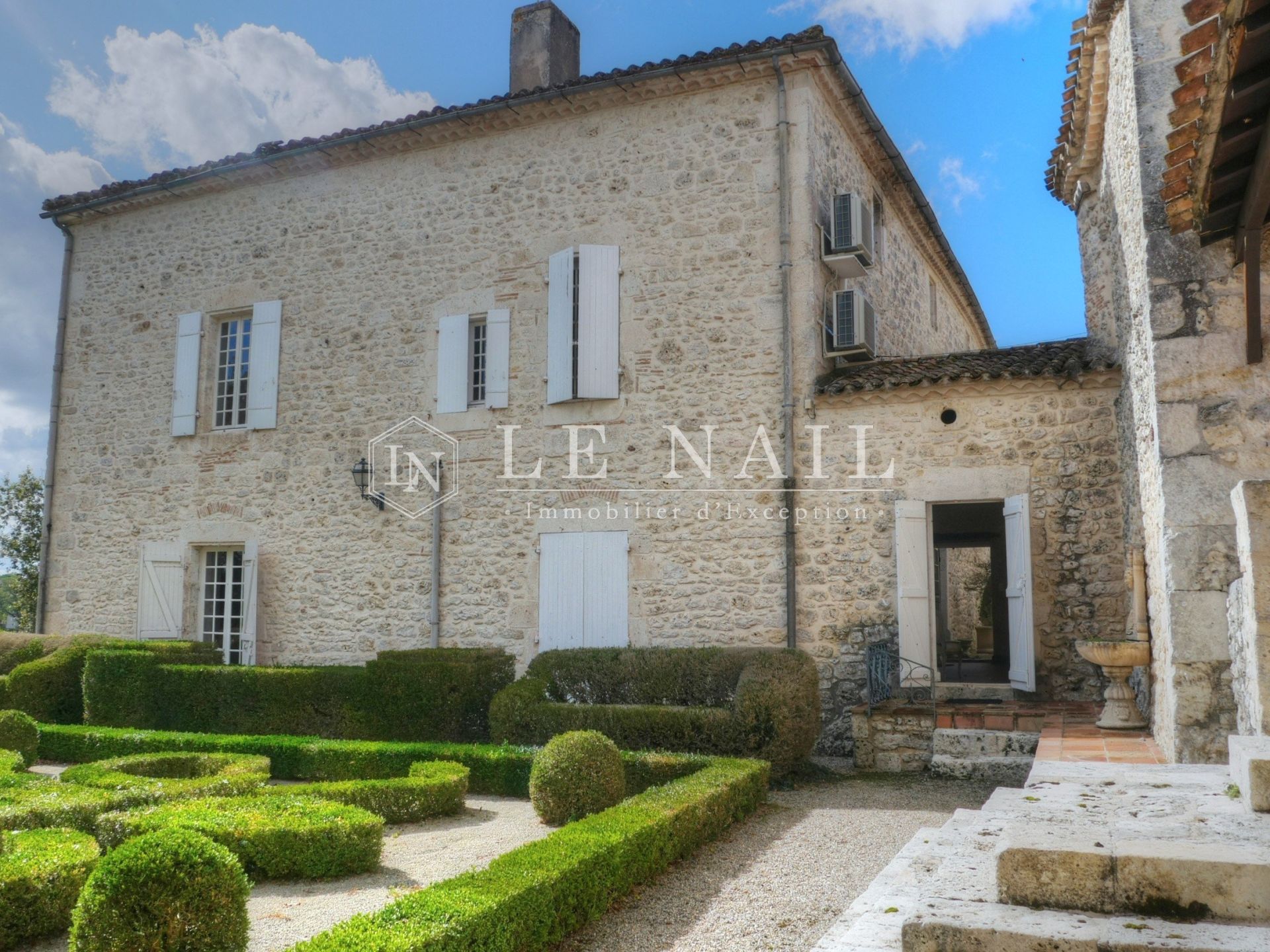 castle 12 rooms for sale on VILLENEUVE SUR LOT (47300)