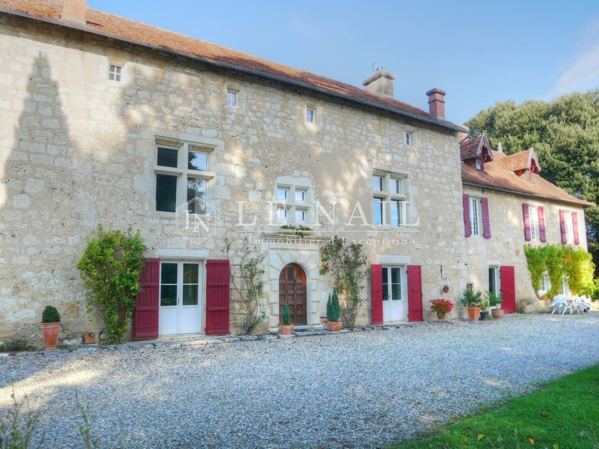 manor house 10 rooms for sale on AGEN (47000)