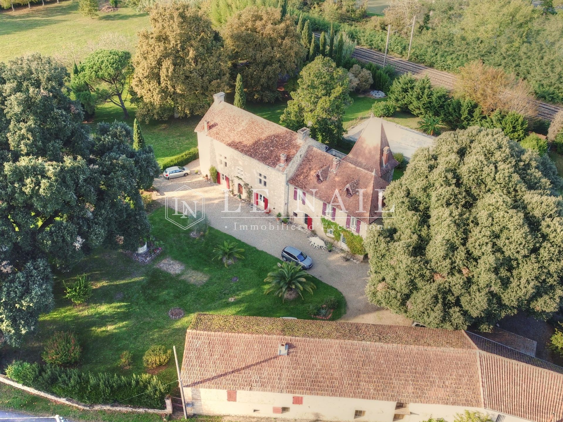 manor house 10 rooms for sale on AGEN (47000)