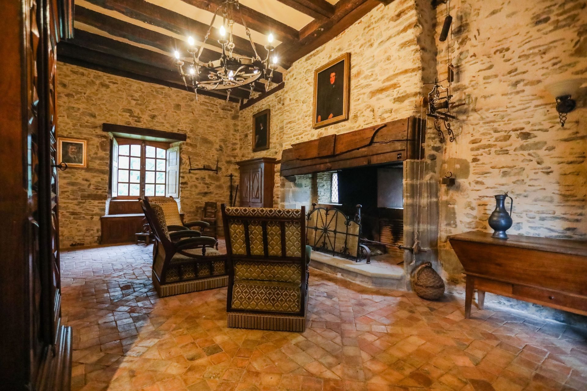 château 25 pièces en vente à ARNAC POMPADOUR (19230)