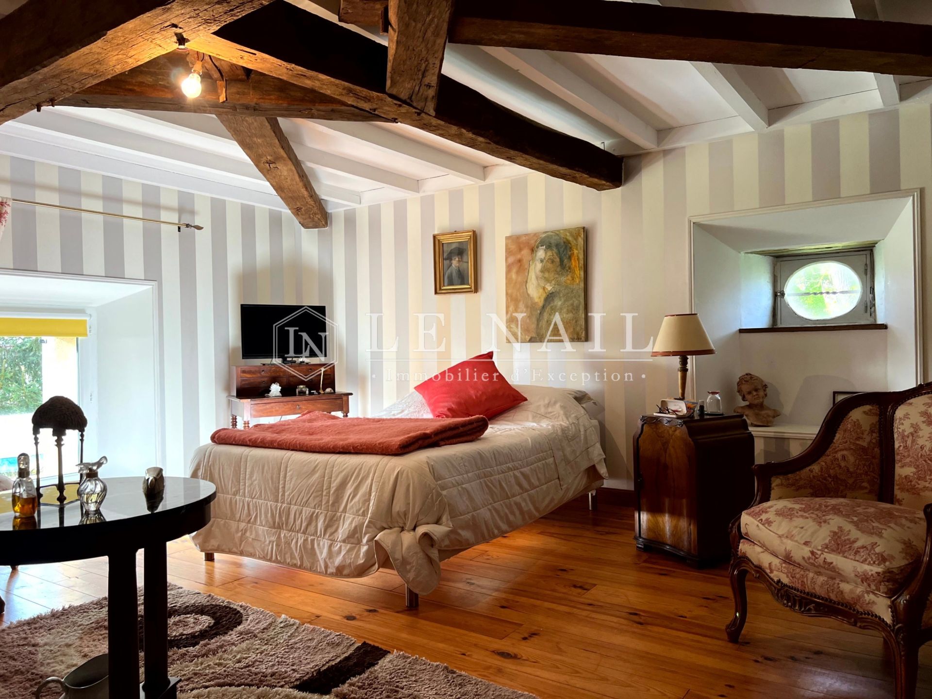 château 5 pièces en vente à POITIERS (86000)