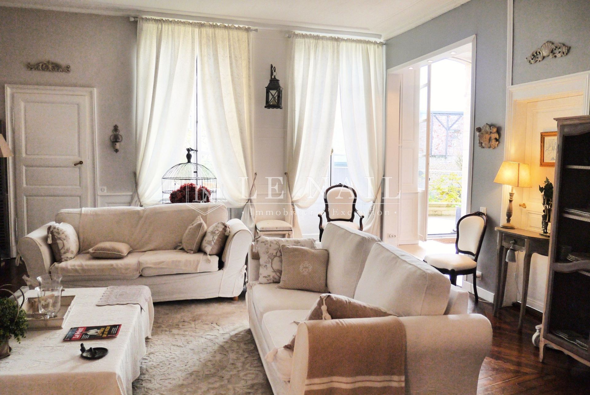 hôtel particulier 9 pièces en vente à ISSOUDUN (36100)