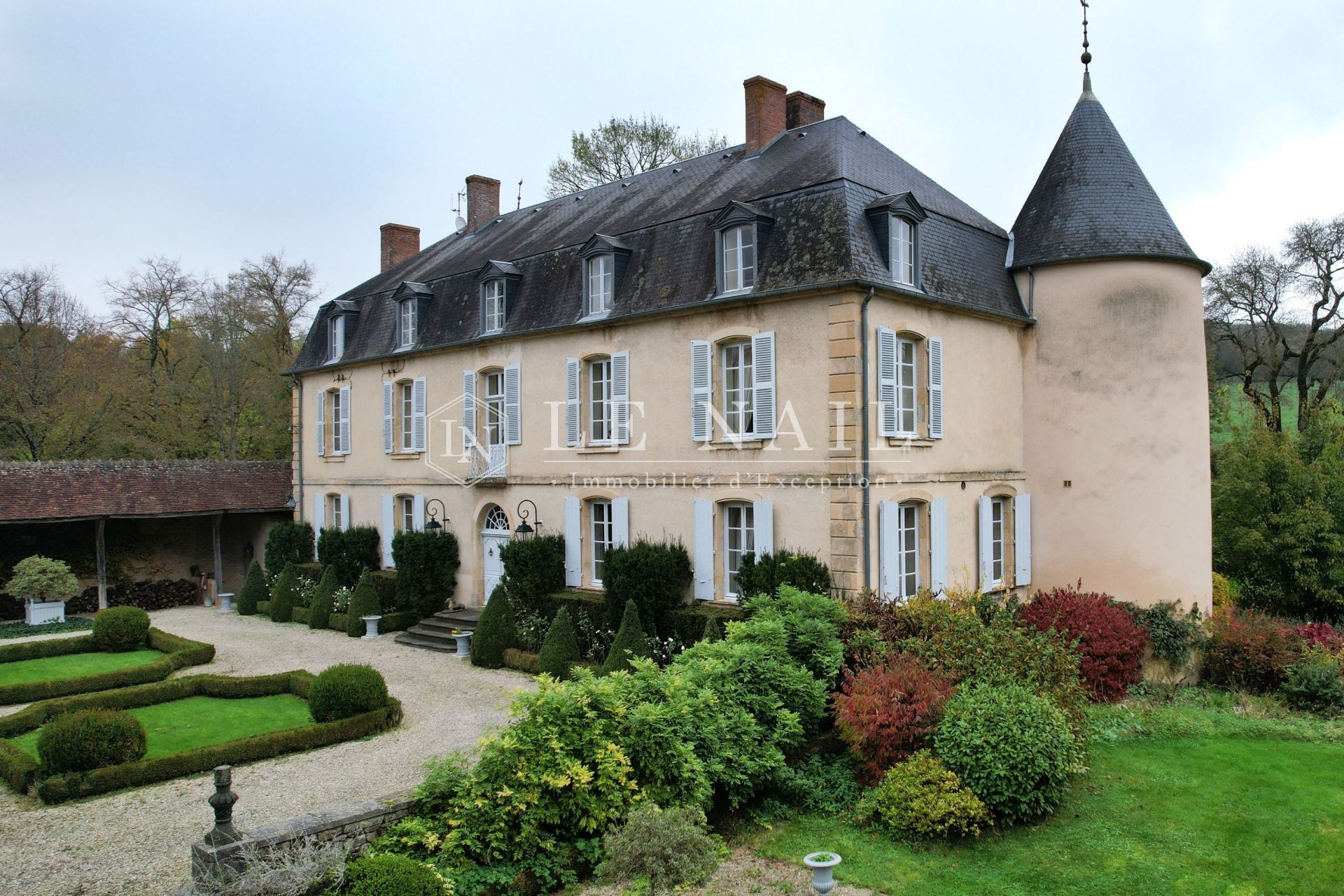 château 15 pièces en vente à NEVERS (58000)