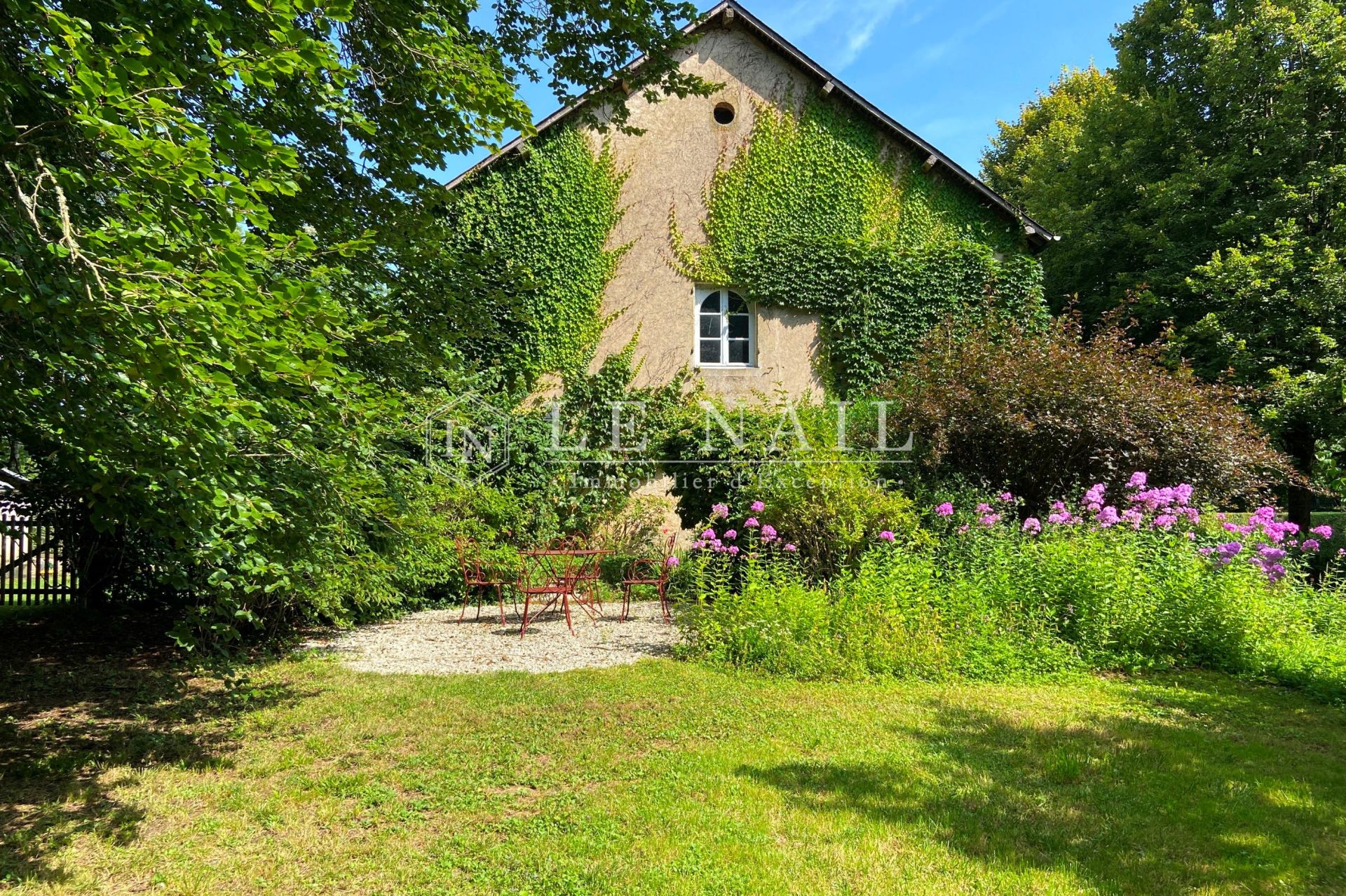 château 15 pièces en vente à NEVERS (58000)