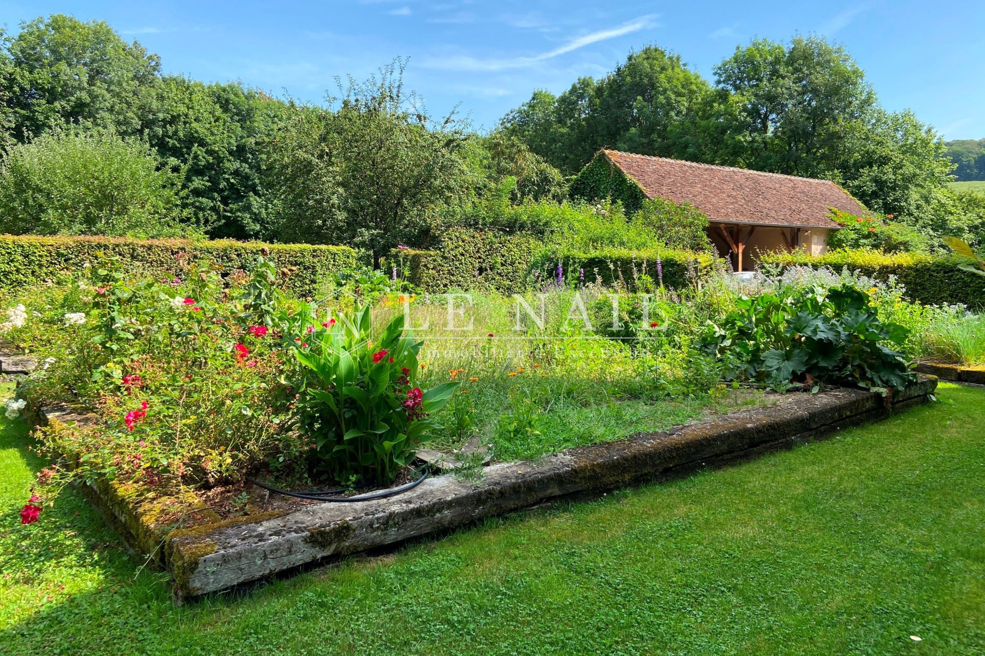 château 15 pièces en vente à NEVERS (58000)