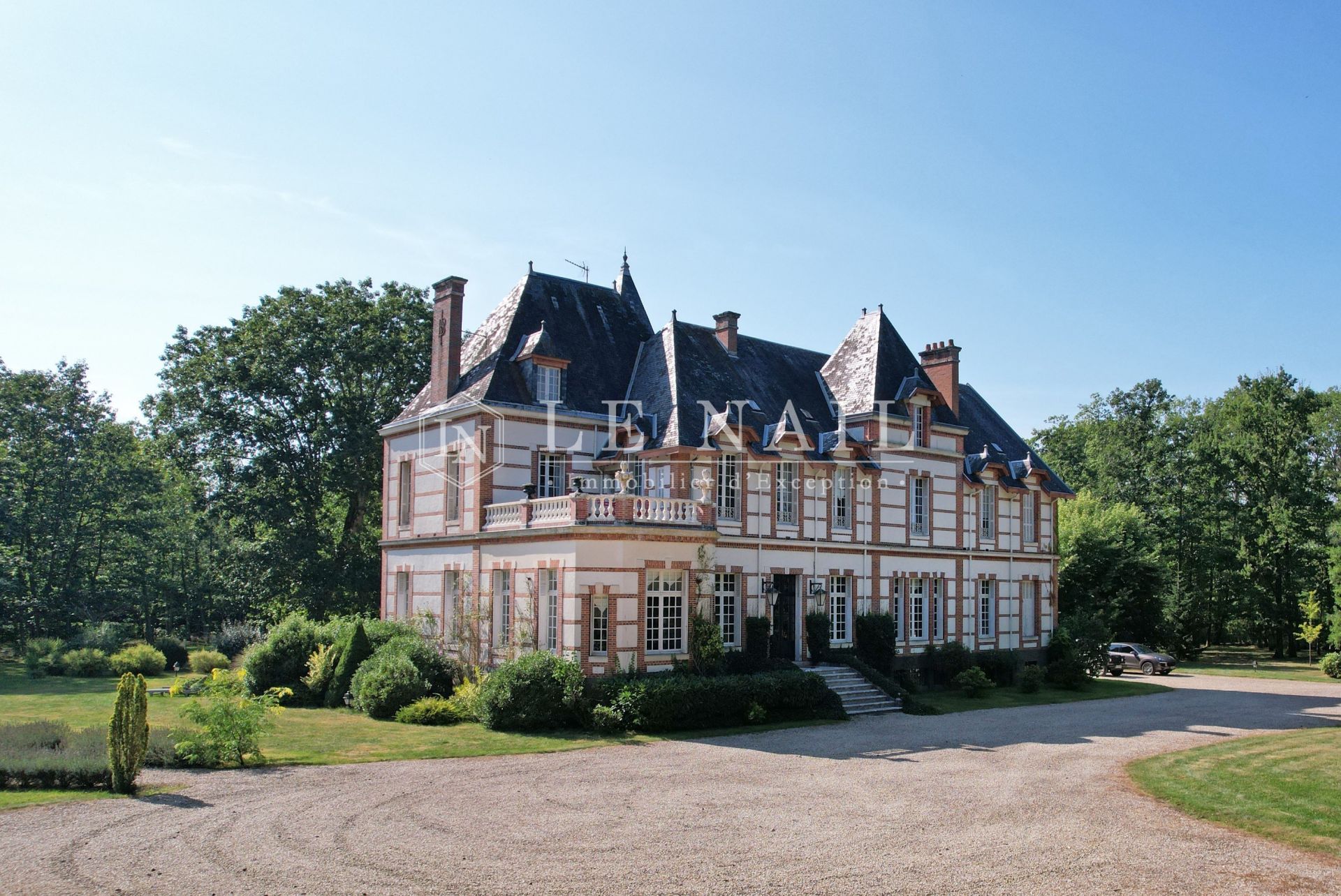 castle 24 rooms for sale on SALBRIS (41300)