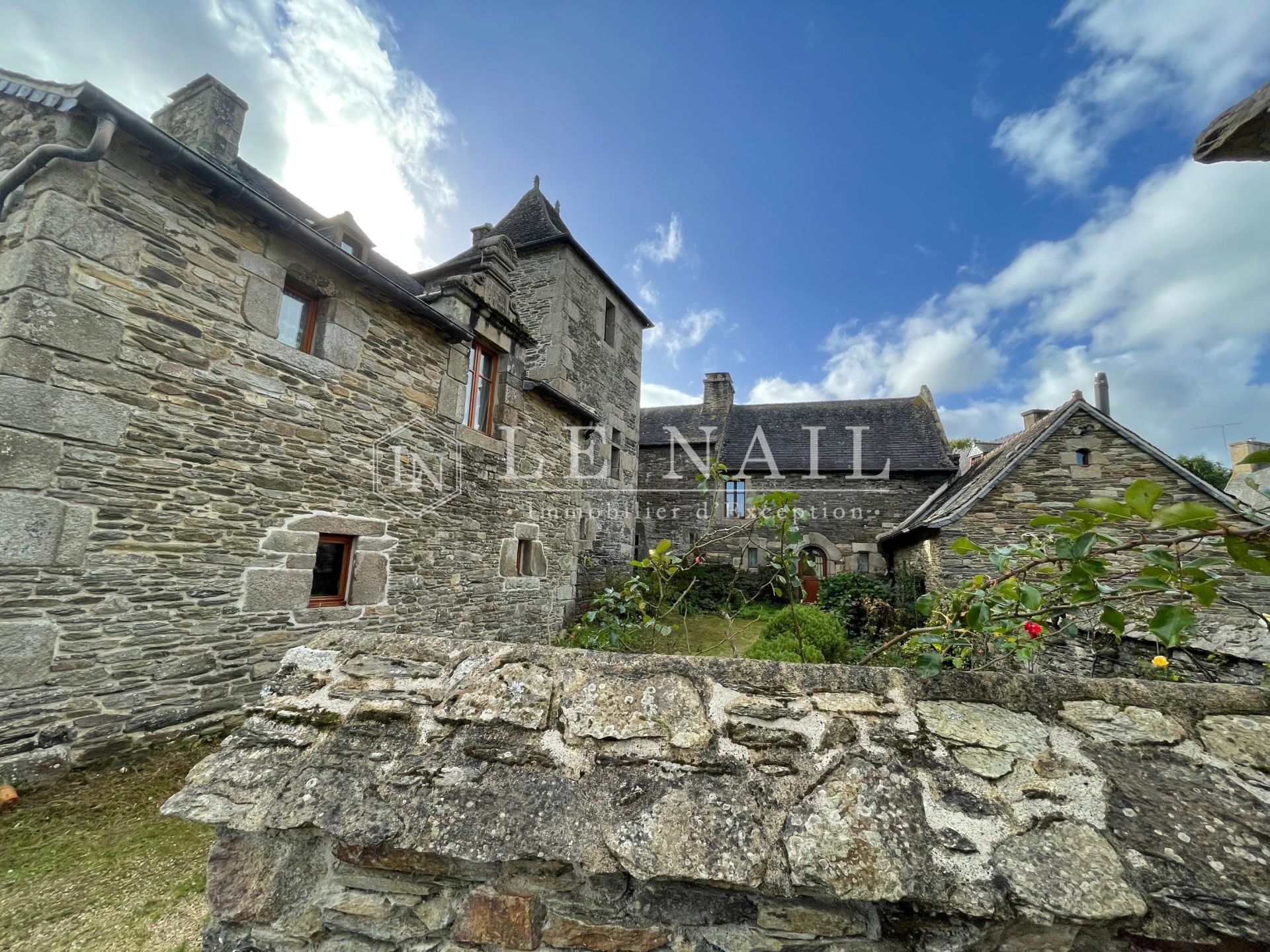 manoir 28 pièces en vente à MORLAIX (29600)