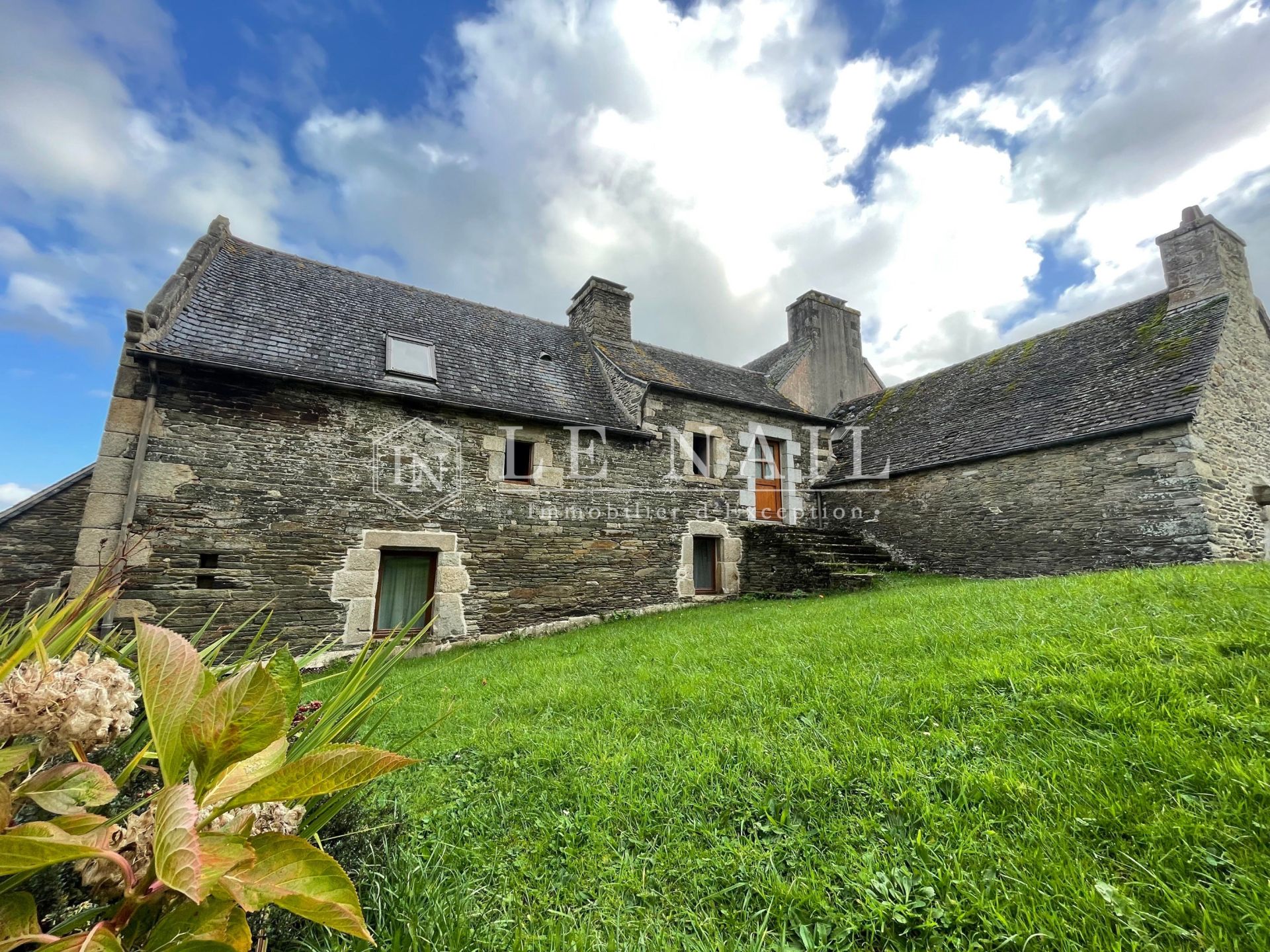 manoir 28 pièces en vente à MORLAIX (29600)