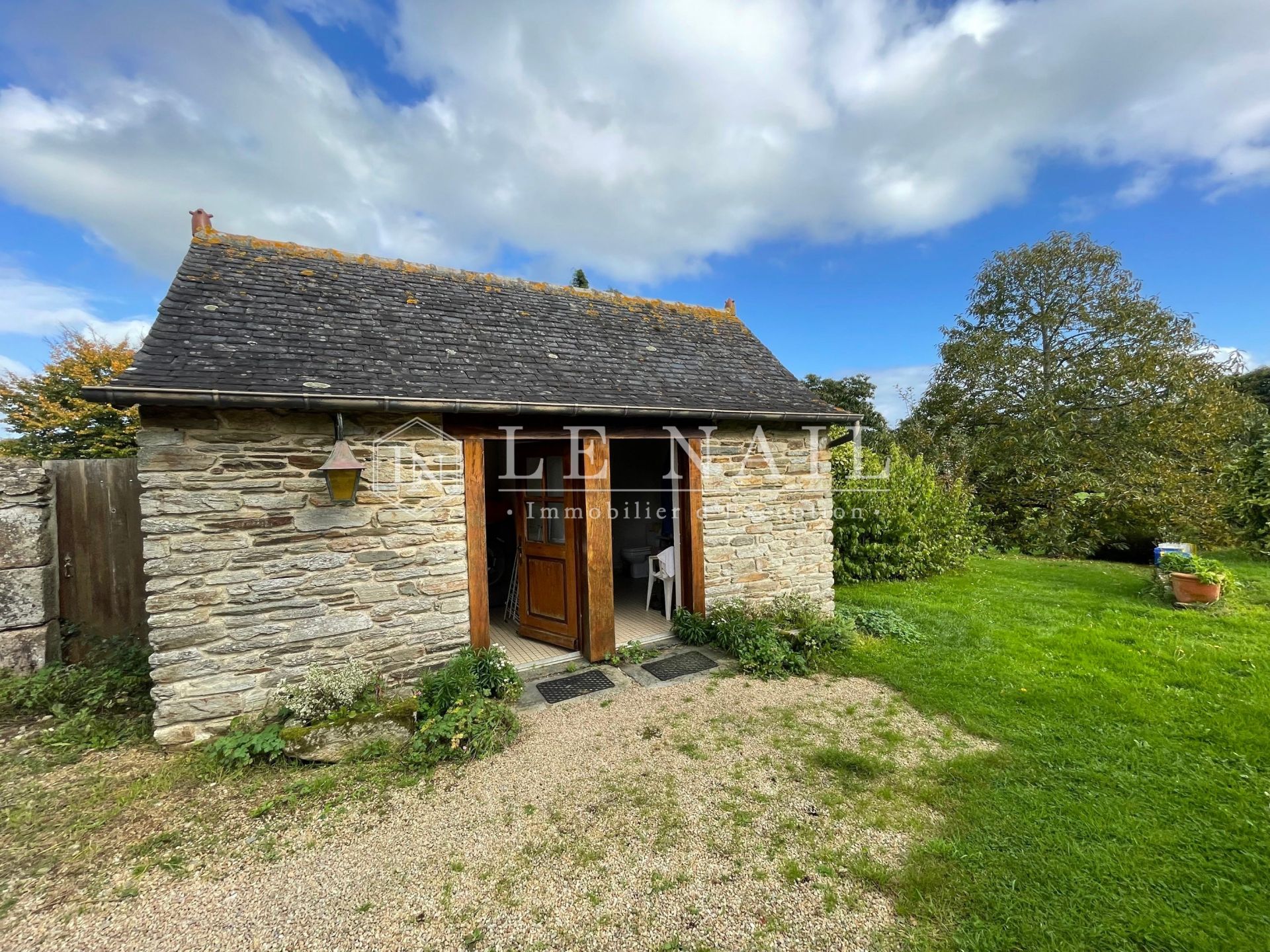 manoir 28 pièces en vente à MORLAIX (29600)