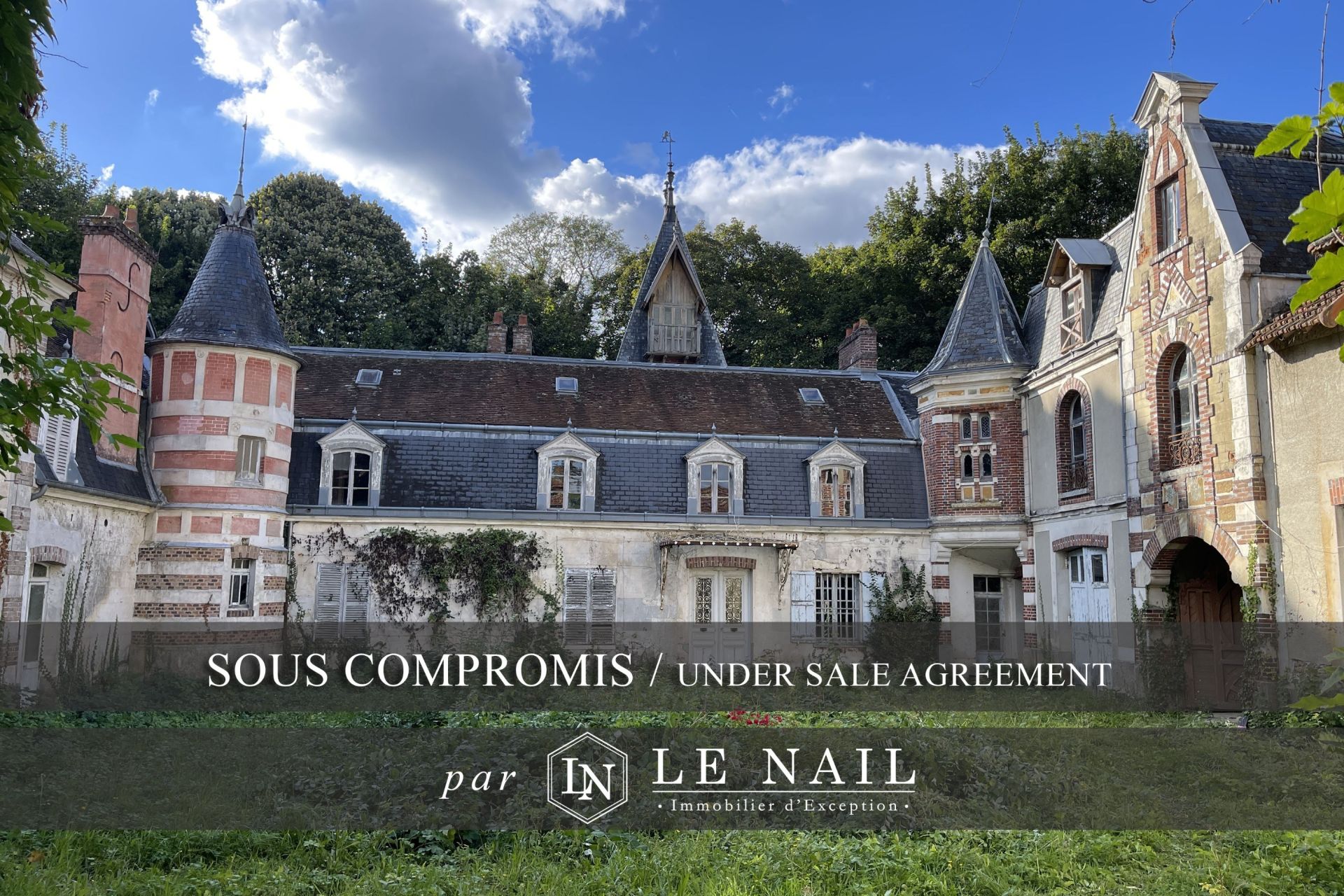 manoir 25 pièces en vente à BRIE COMTE ROBERT (77170)