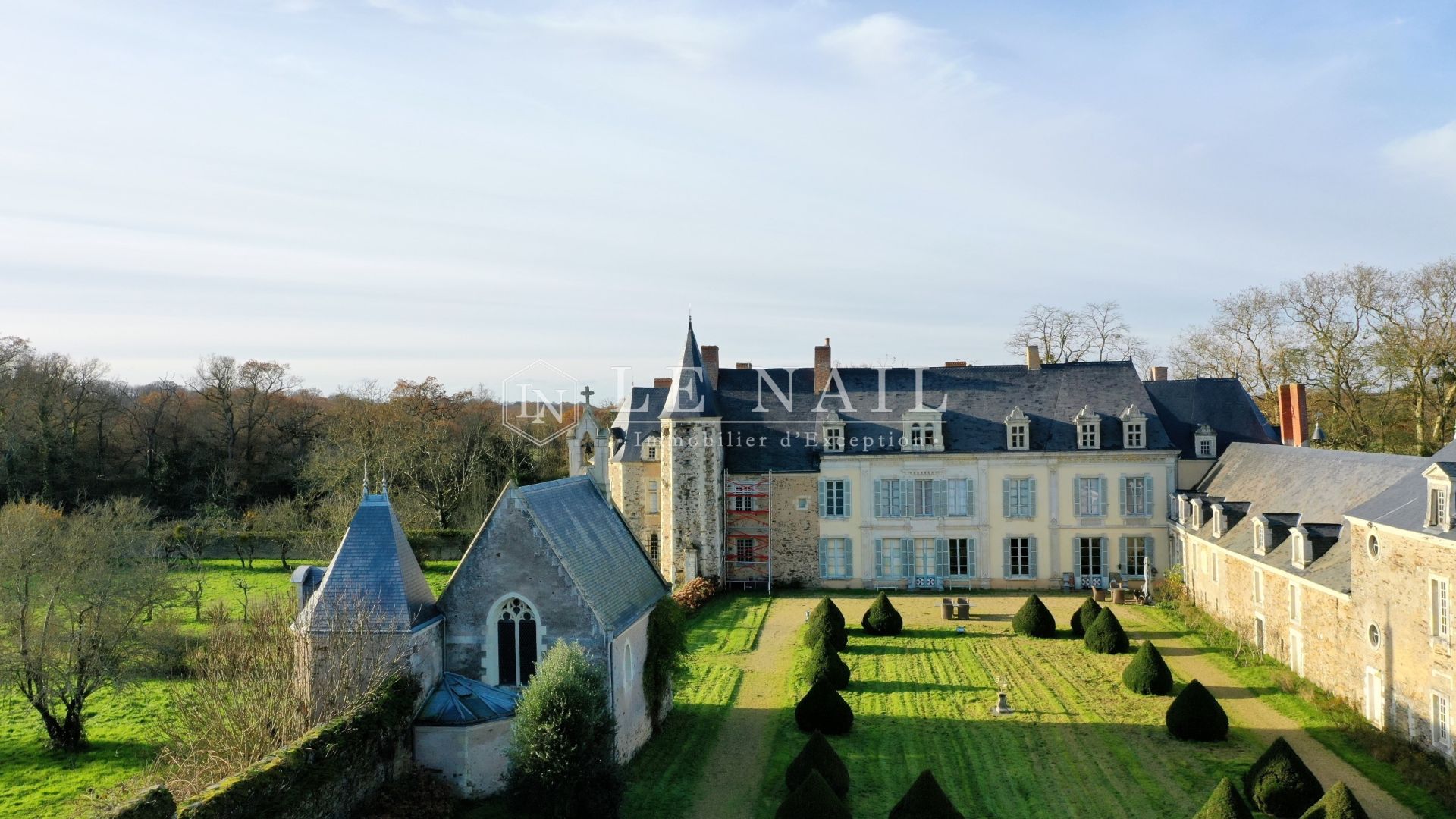castle 36 rooms for sale on ANGERS (49000)