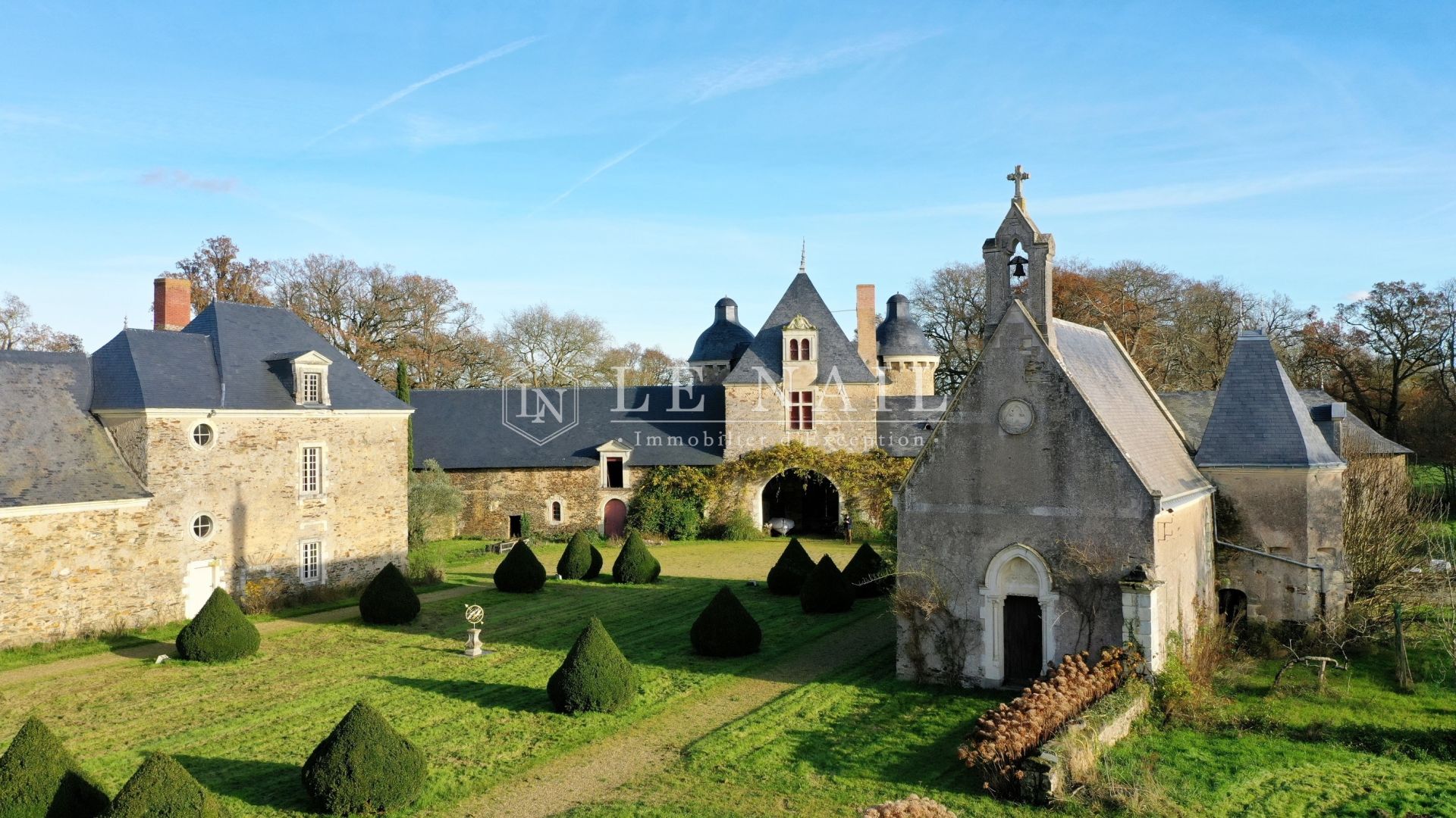 castle 36 rooms for sale on ANGERS (49000)
