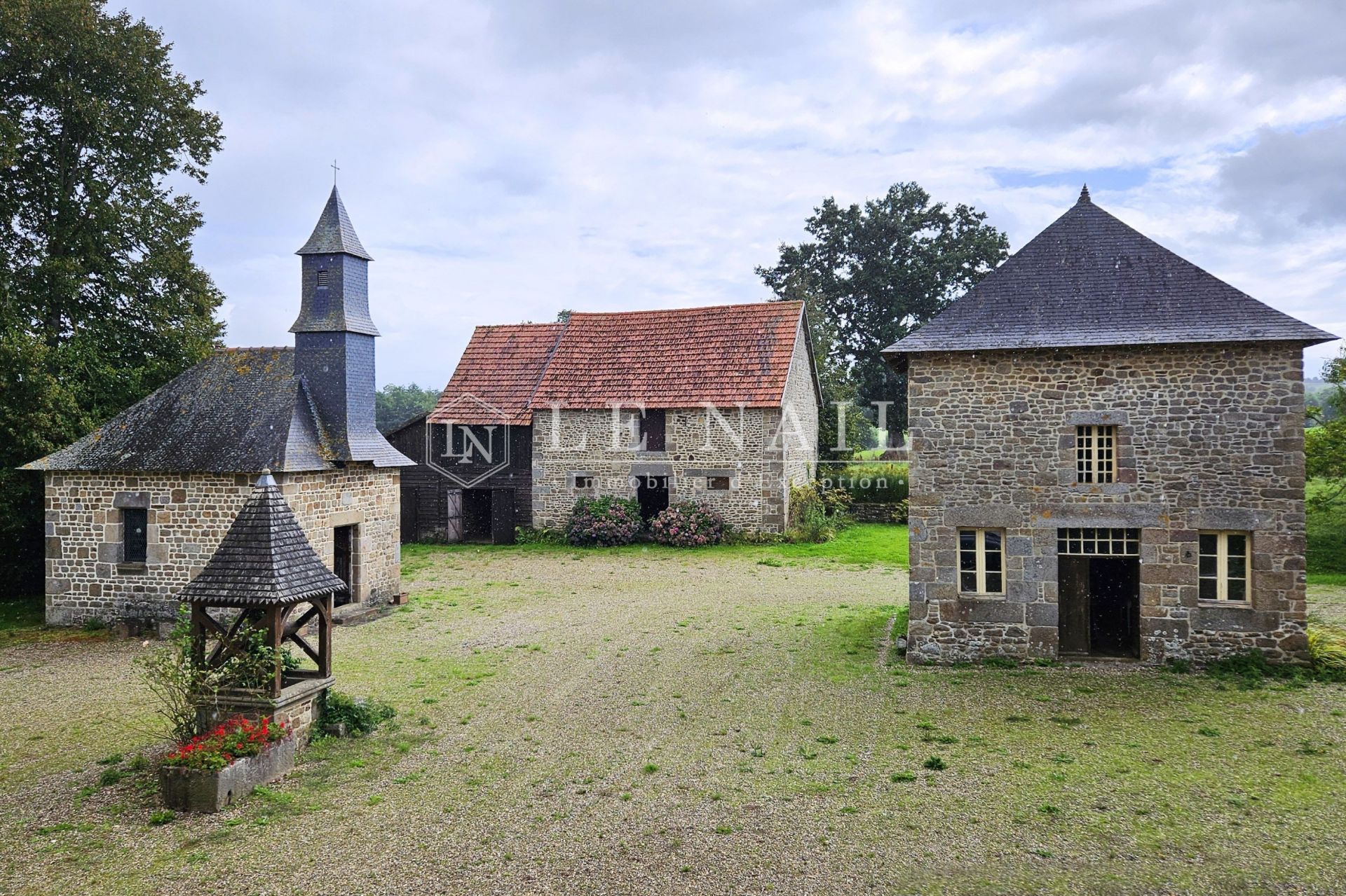 manoir 10 pièces en vente à AVRANCHES (50300)