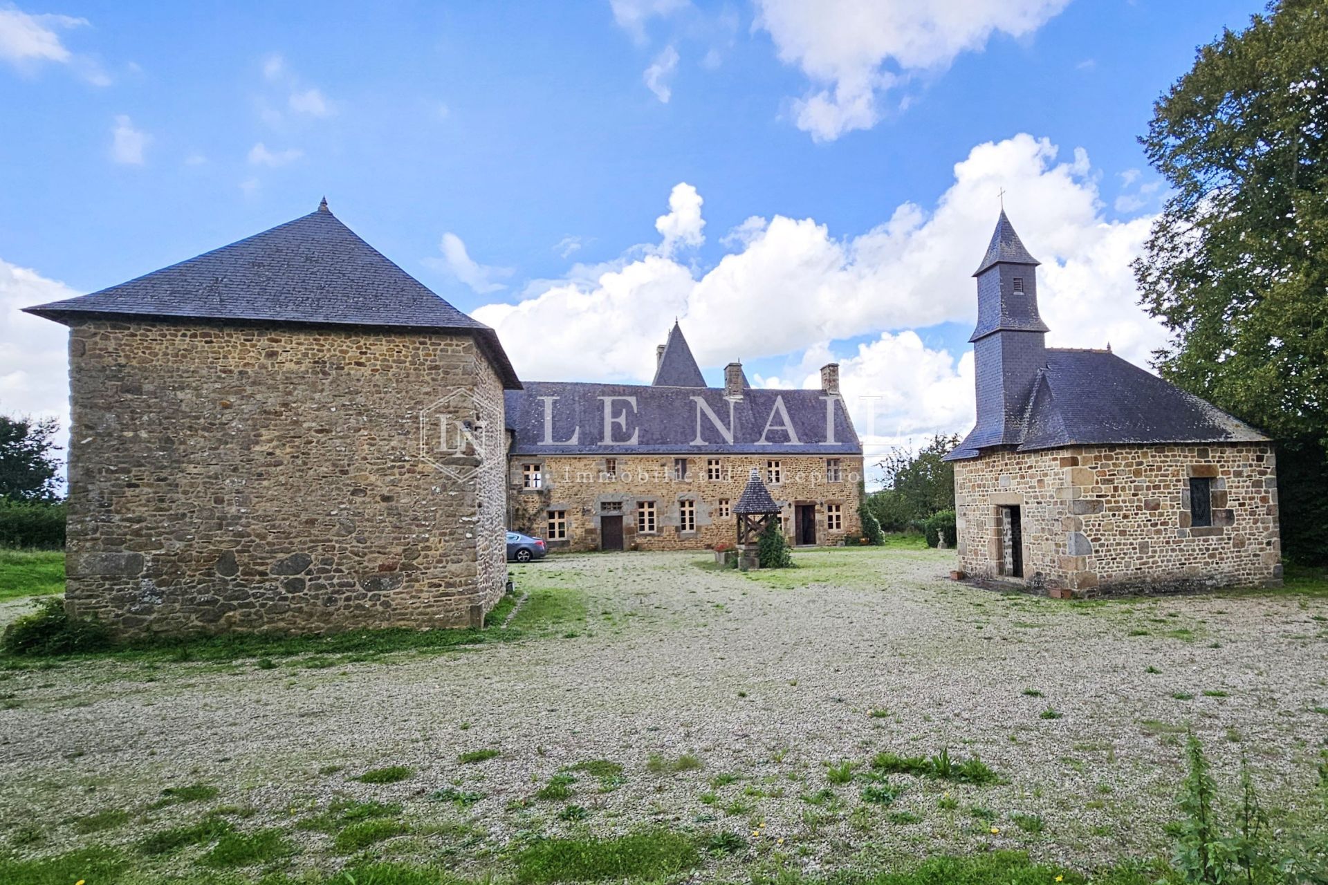 manoir 10 pièces en vente à AVRANCHES (50300)