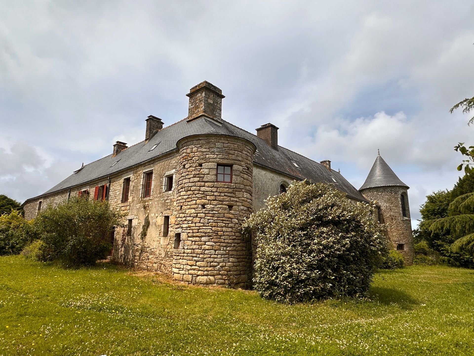 manoir 12 pièces en vente à MARZAN (56130)