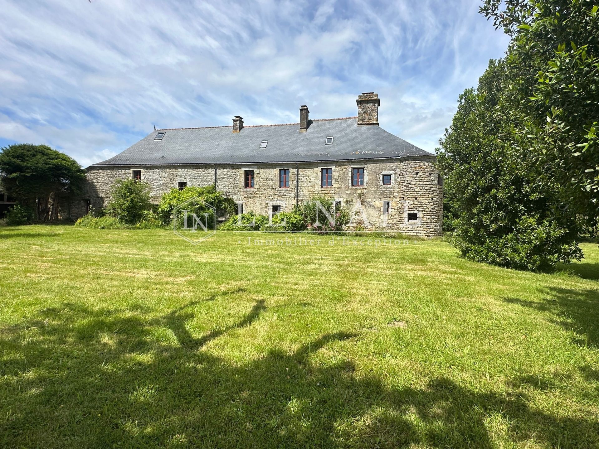manoir 12 pièces en vente à MARZAN (56130)