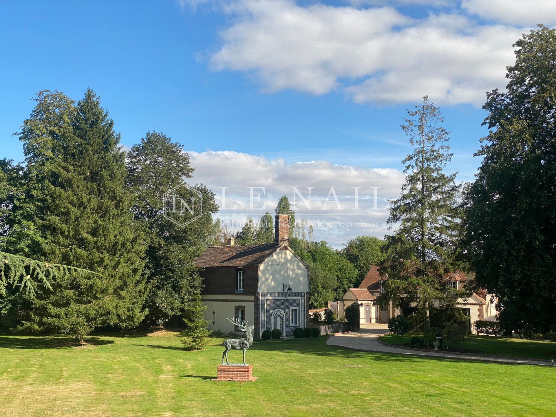 property 15 rooms for sale on VERNEUIL SUR AVRE (27130)