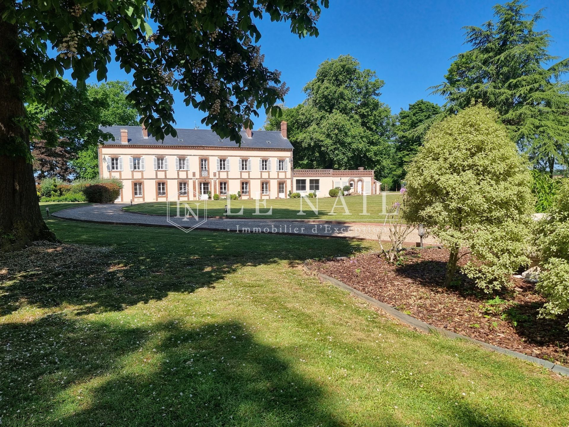 property 15 rooms for sale on VERNEUIL SUR AVRE (27130)