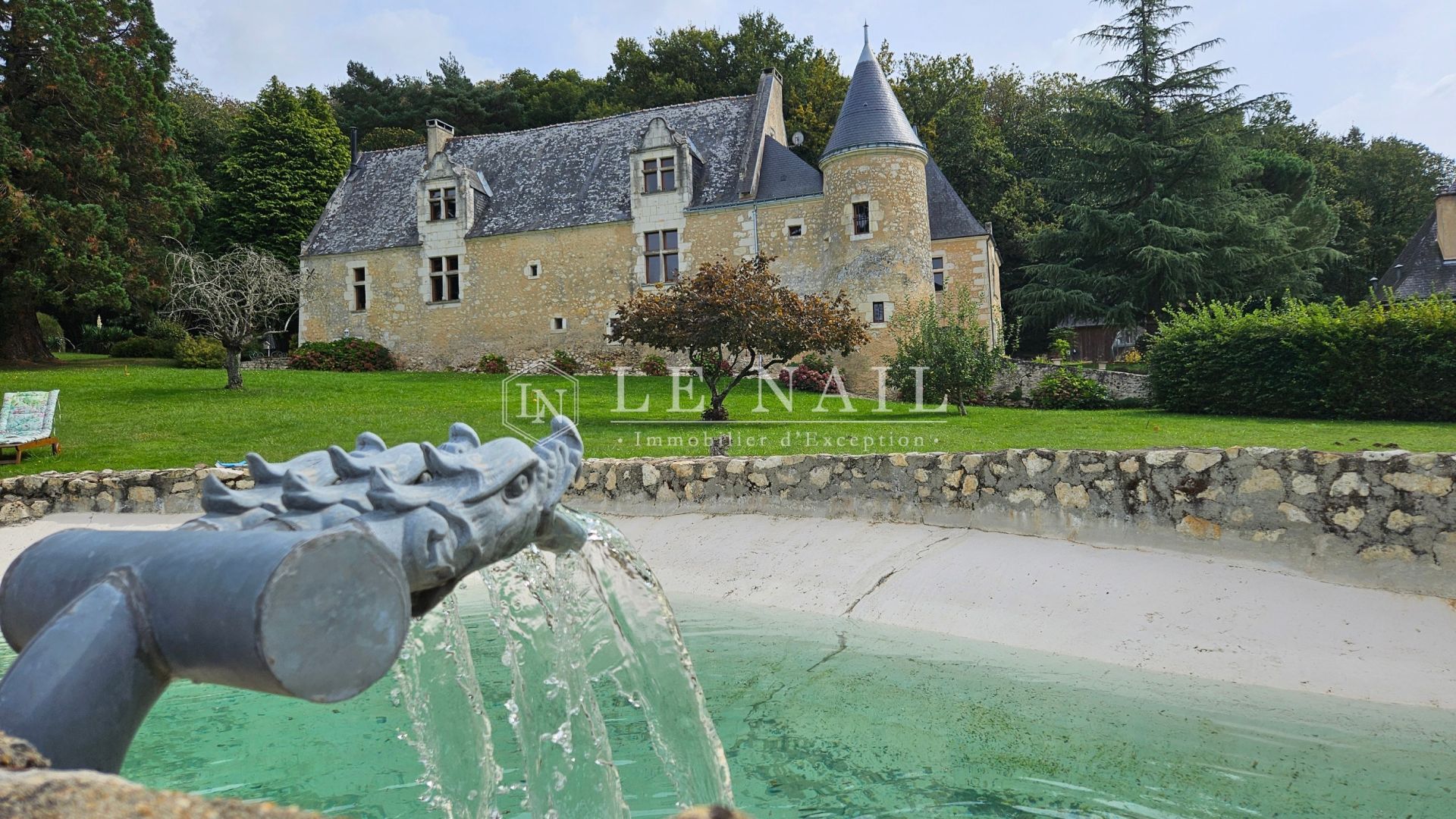 manor house 18 rooms for sale on LE MANS (72000)