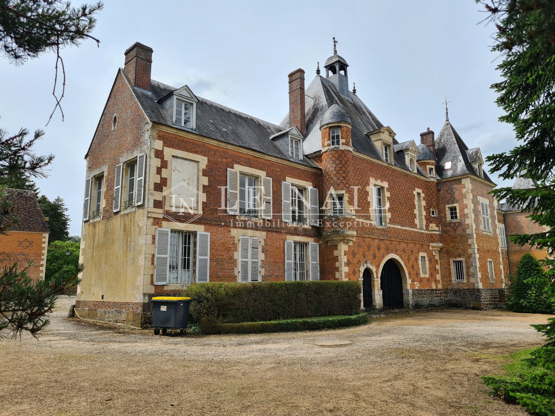 château 18 pièces en vente à ILLIERS COMBRAY (28120)