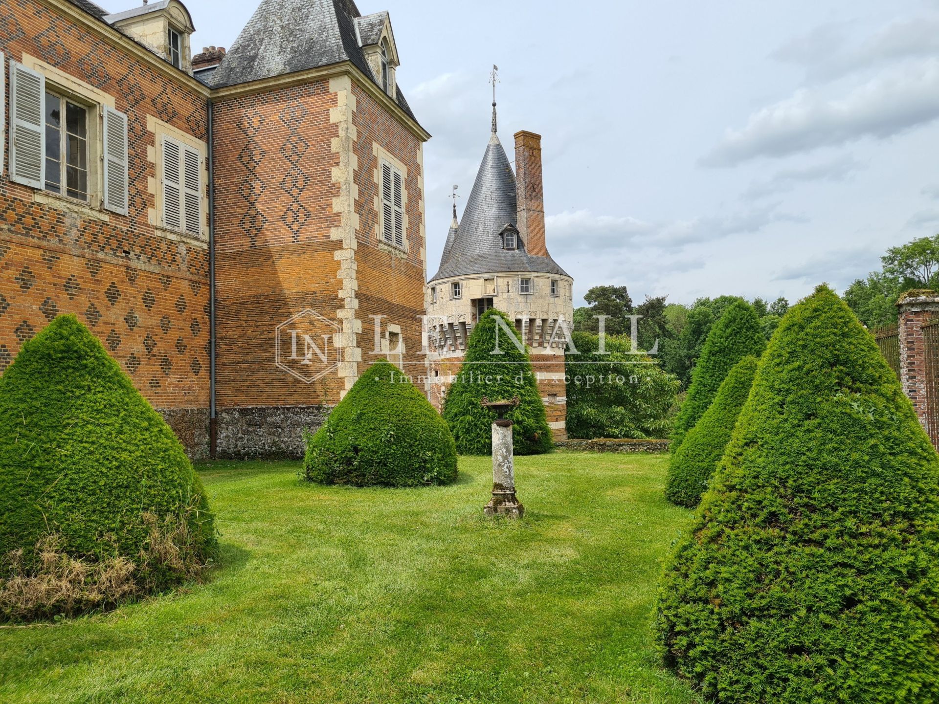 château 18 pièces en vente à ILLIERS COMBRAY (28120)