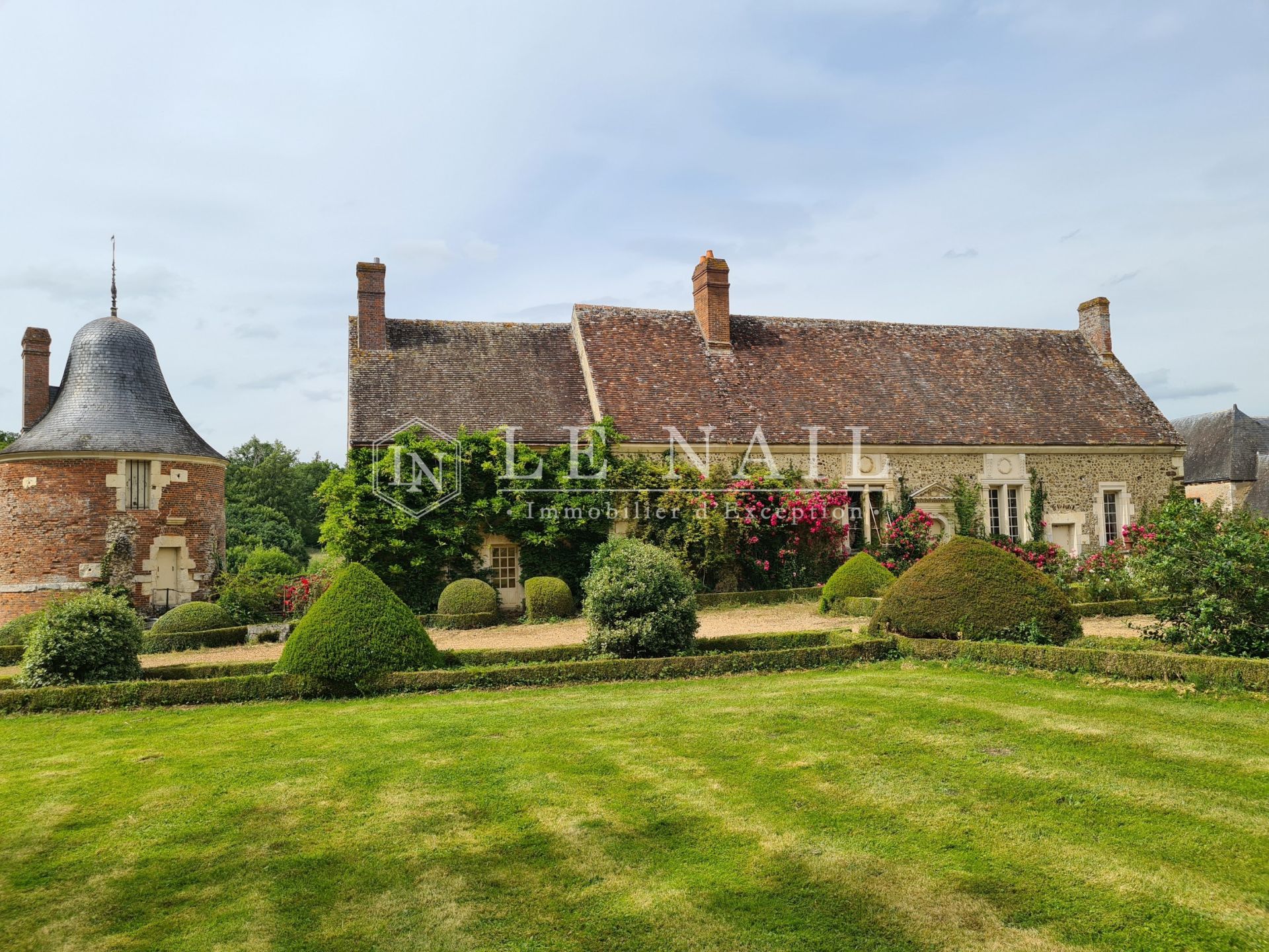 château 18 pièces en vente à ILLIERS COMBRAY (28120)