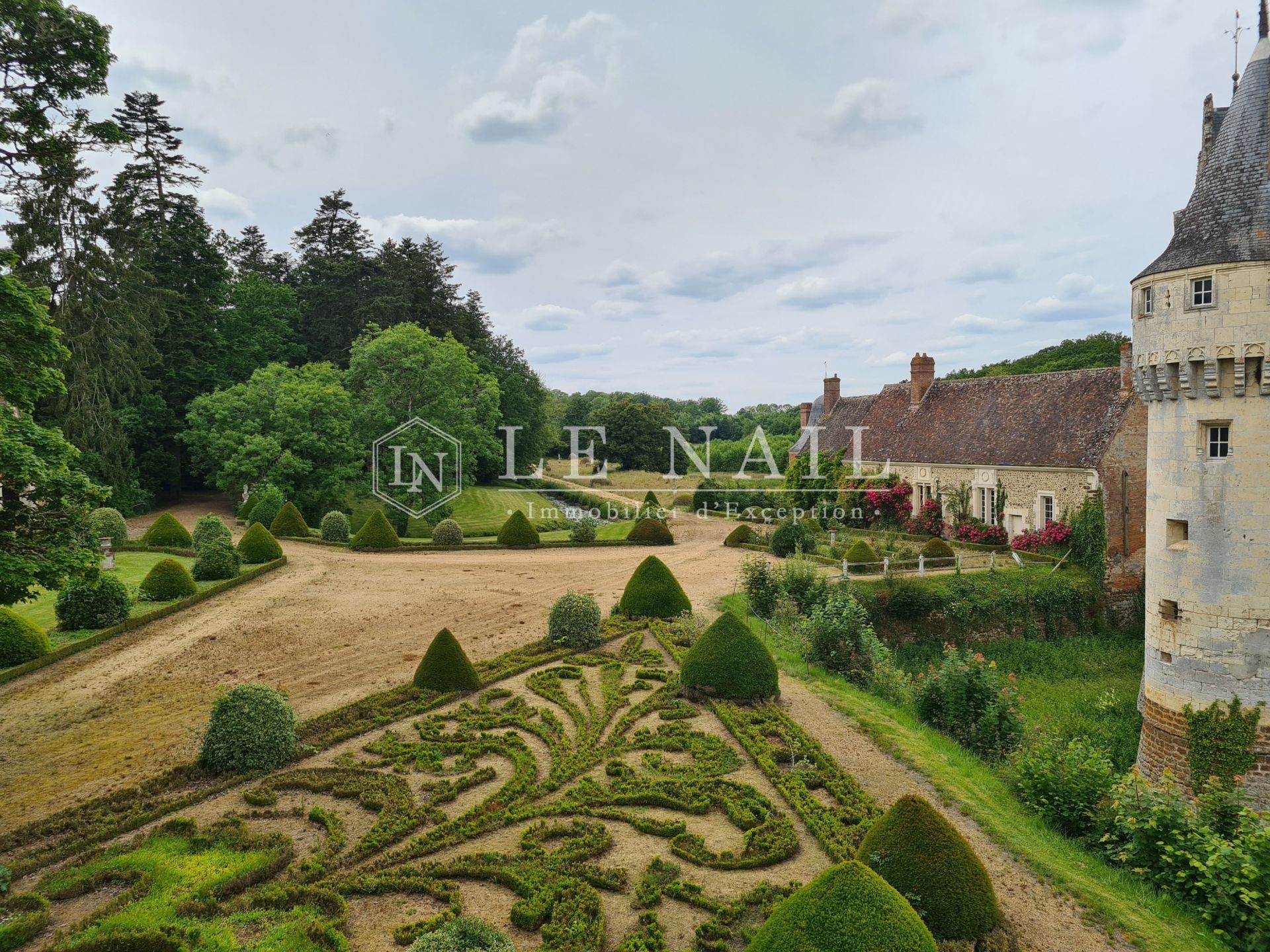 château 18 pièces en vente à ILLIERS COMBRAY (28120)