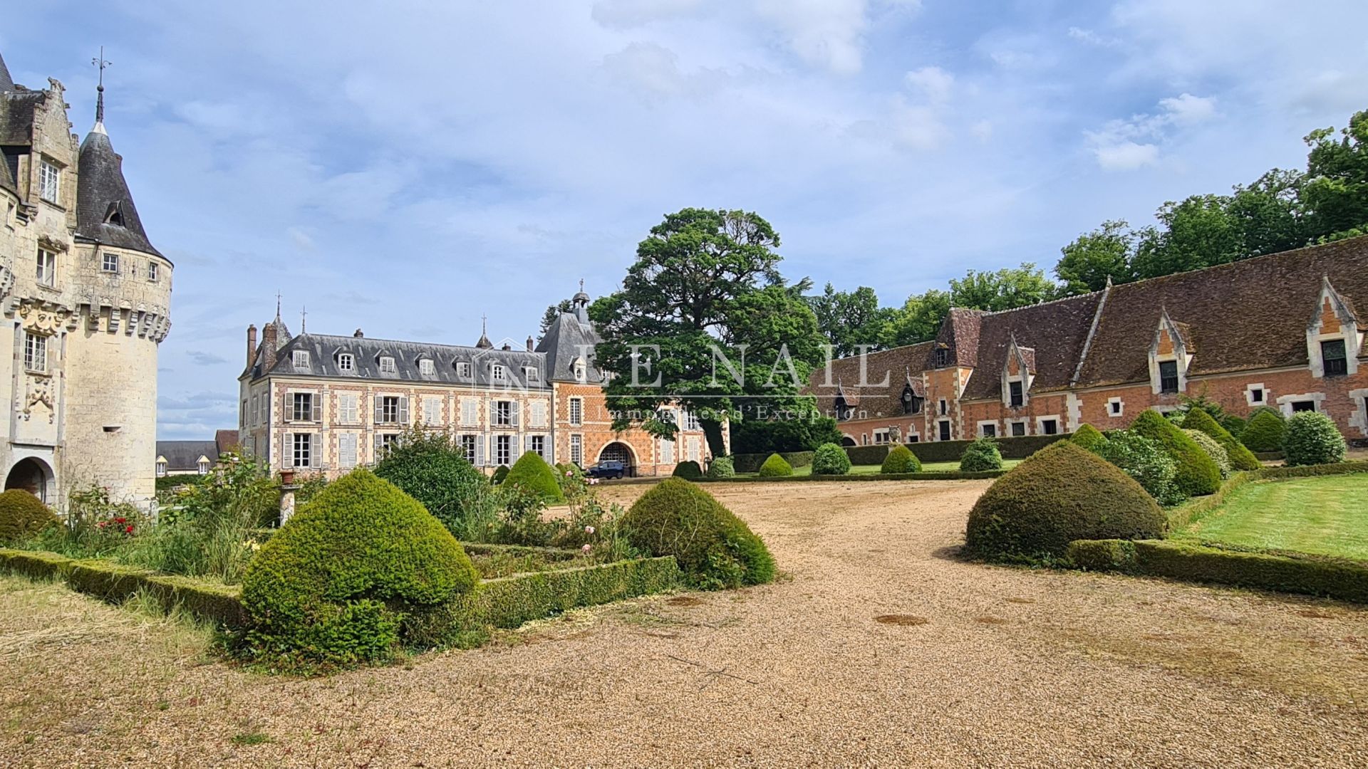 château 18 pièces en vente à ILLIERS COMBRAY (28120)