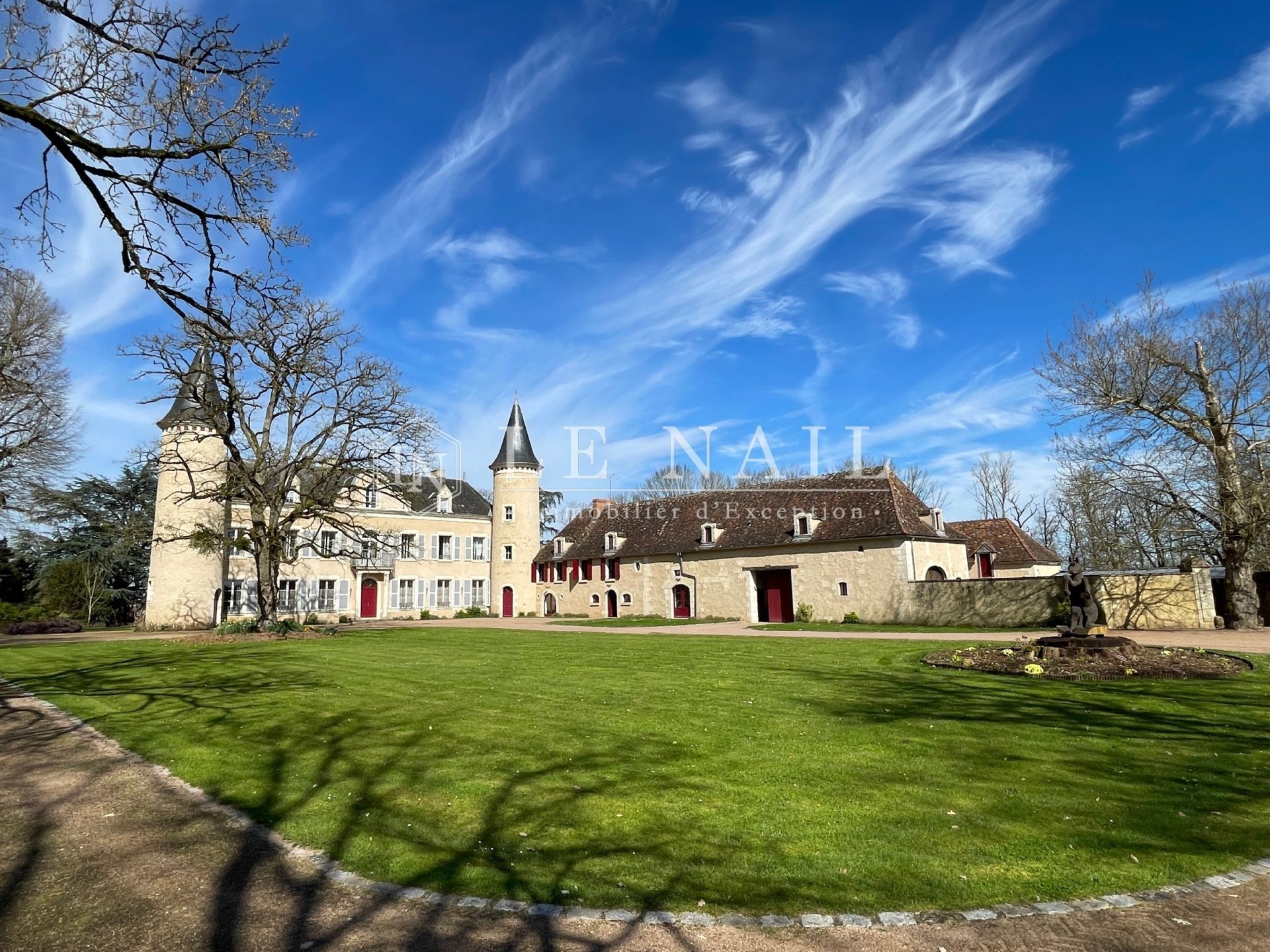 château 20 pièces en vente à LE BLANC (36300)