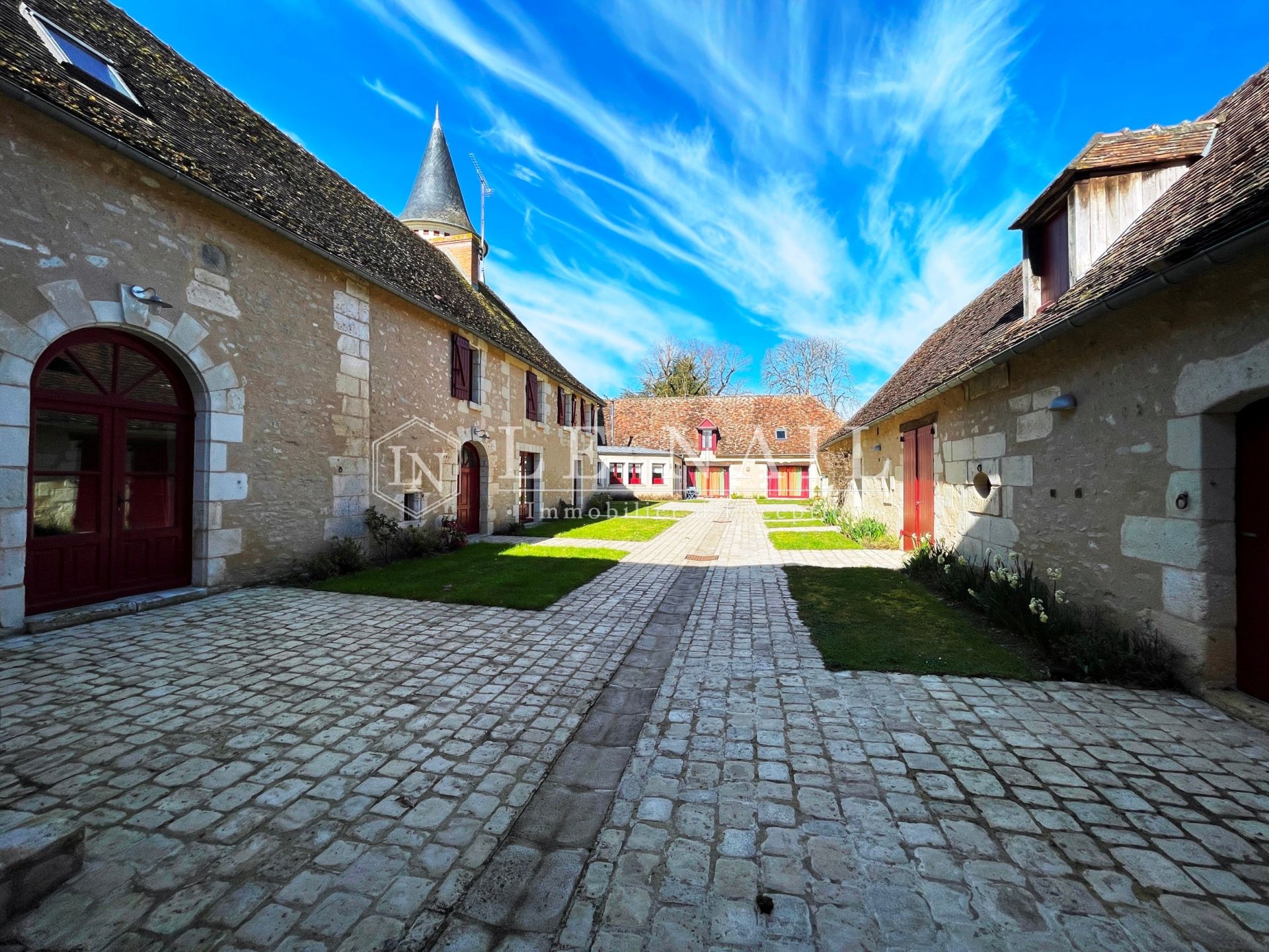 château 20 pièces en vente à LE BLANC (36300)