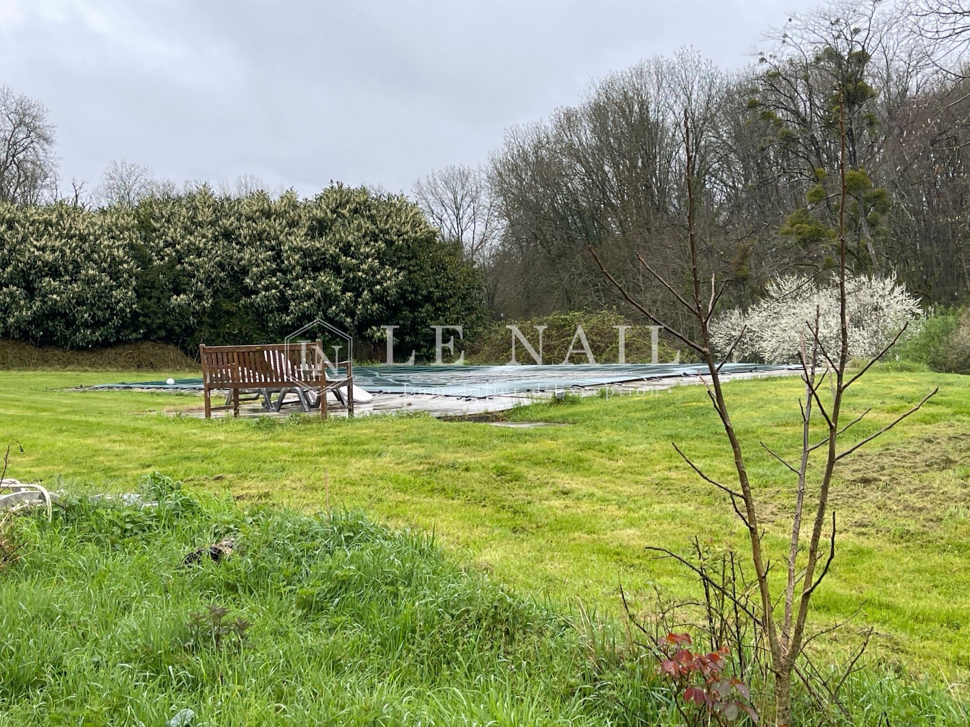 château 30 pièces en vente à CHATEAUROUX (36000)