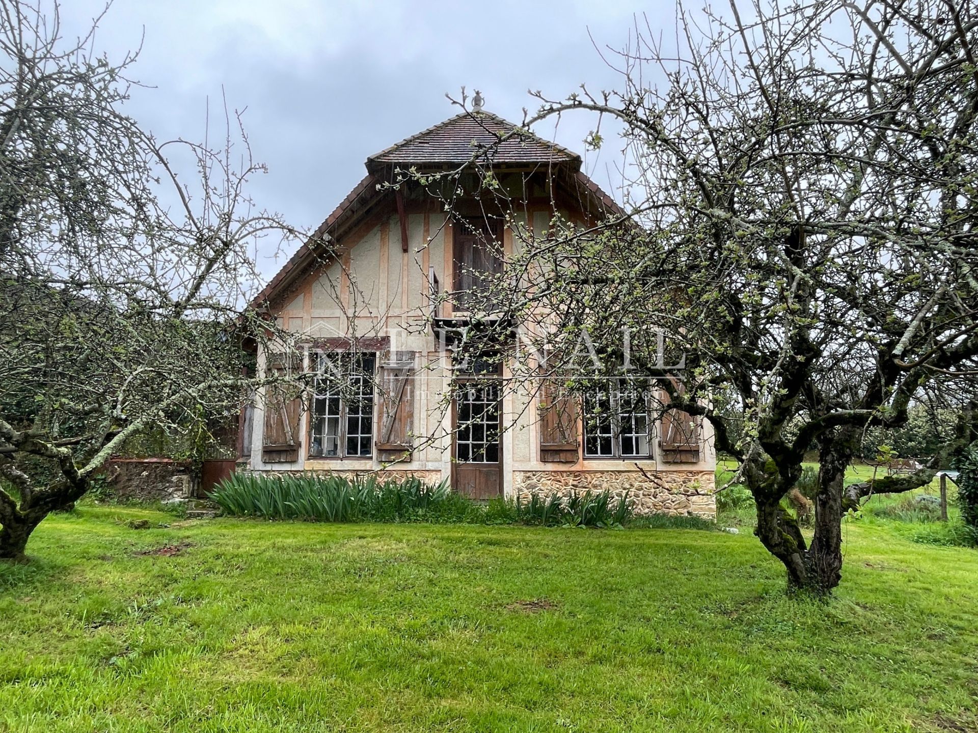 château 30 pièces en vente à CHATEAUROUX (36000)