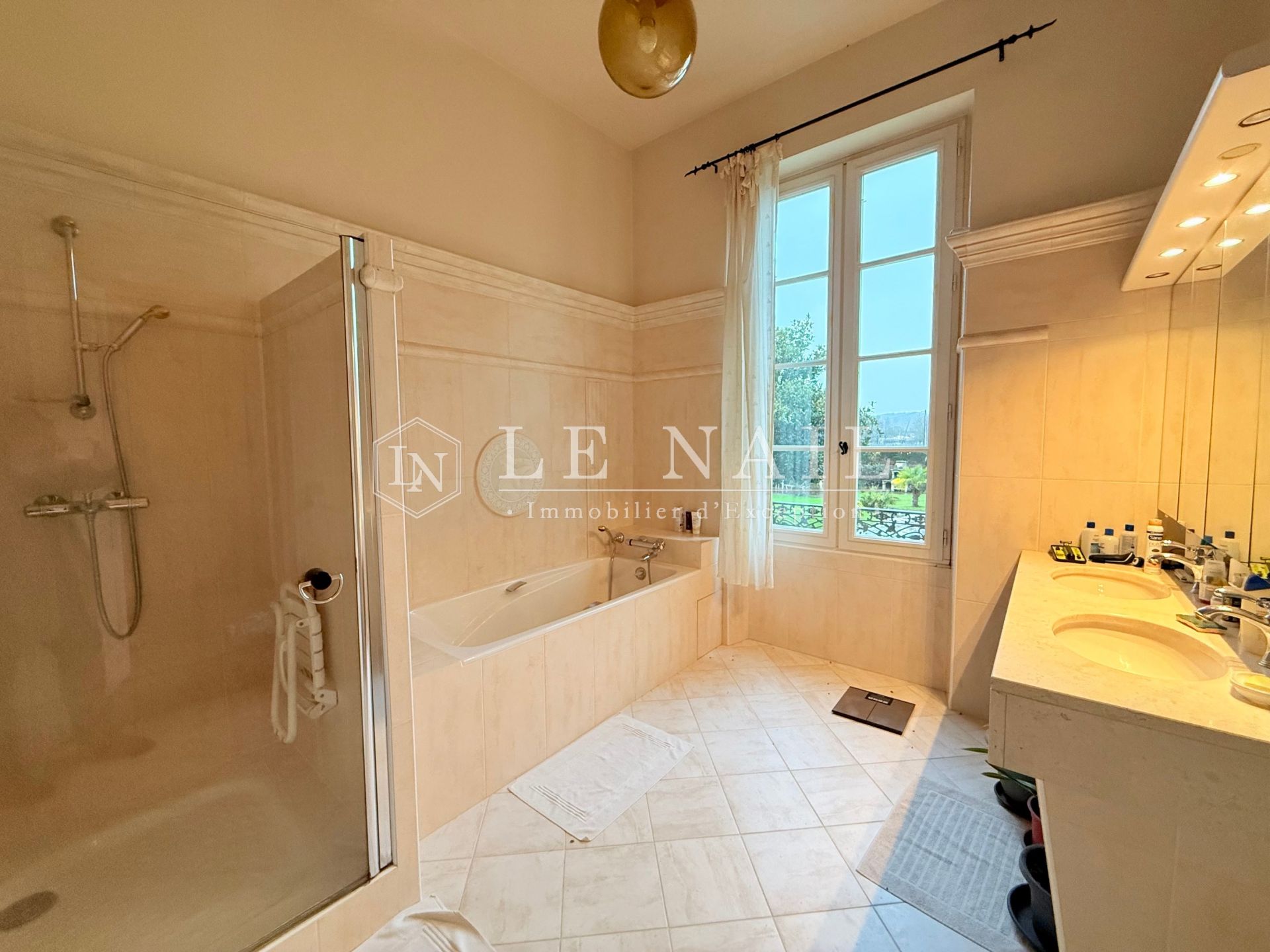 maison de maître 8 pièces en vente à BERGERAC (24100)