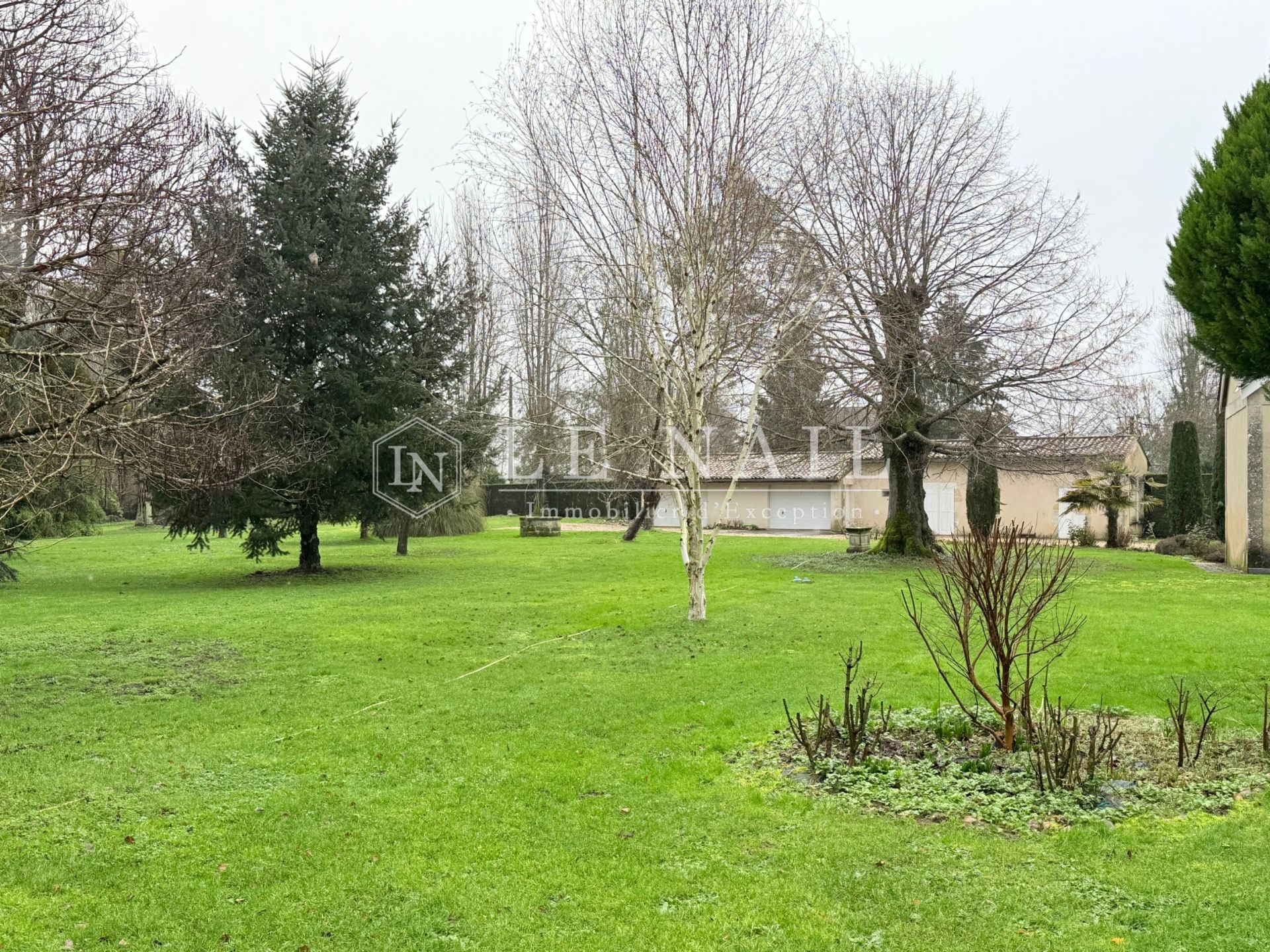 maison de maître 8 pièces en vente à BERGERAC (24100)