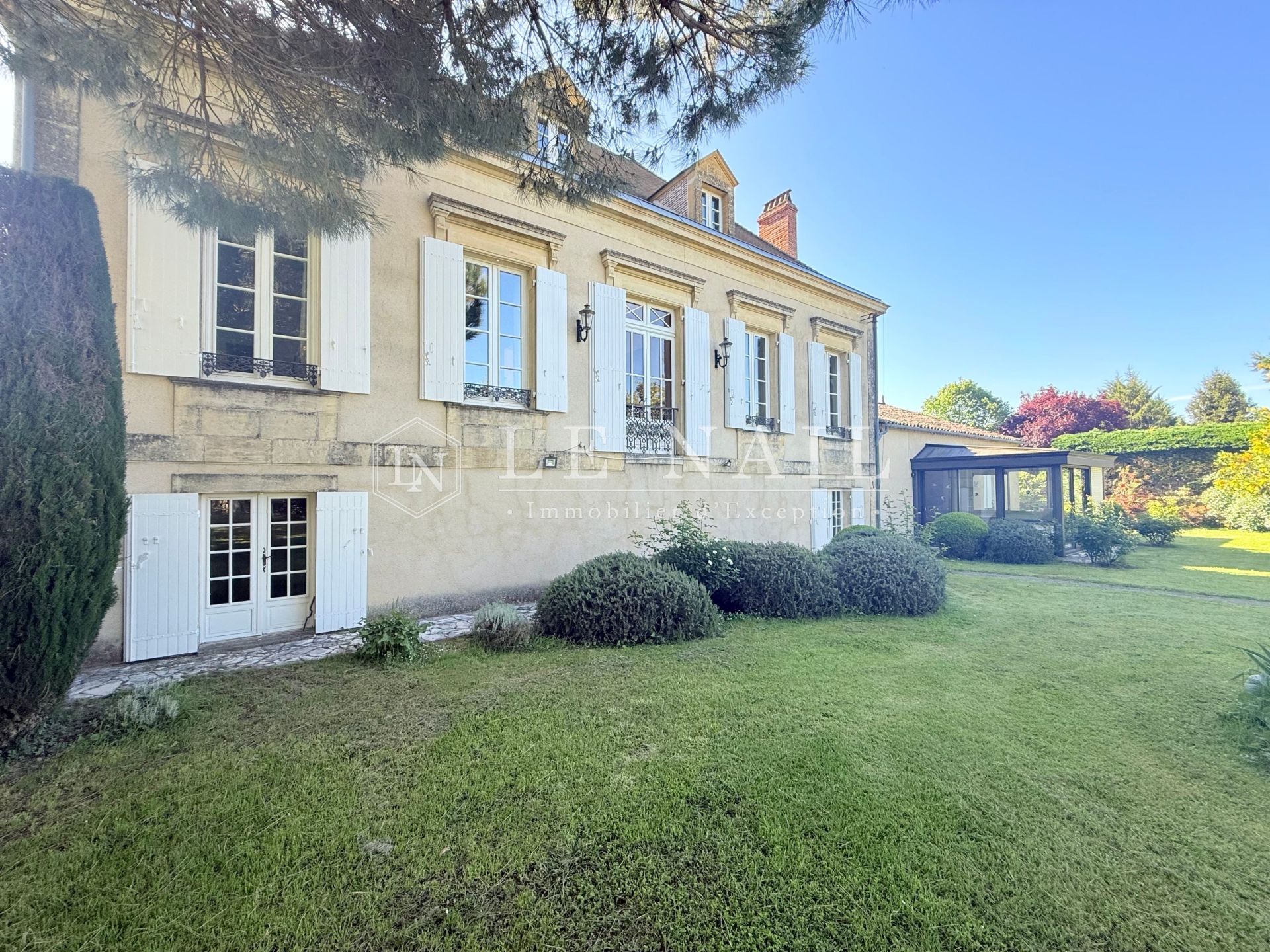maison de maître 8 pièces en vente à BERGERAC (24100)