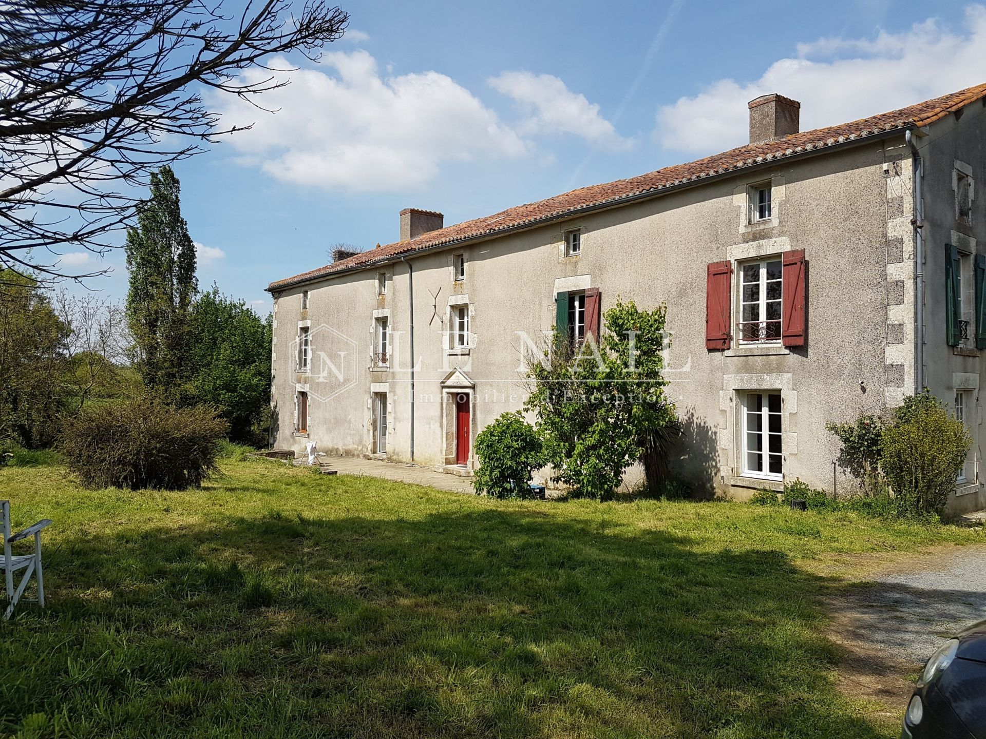 property 6 rooms for sale on BAZOGES EN PAREDS (85390)